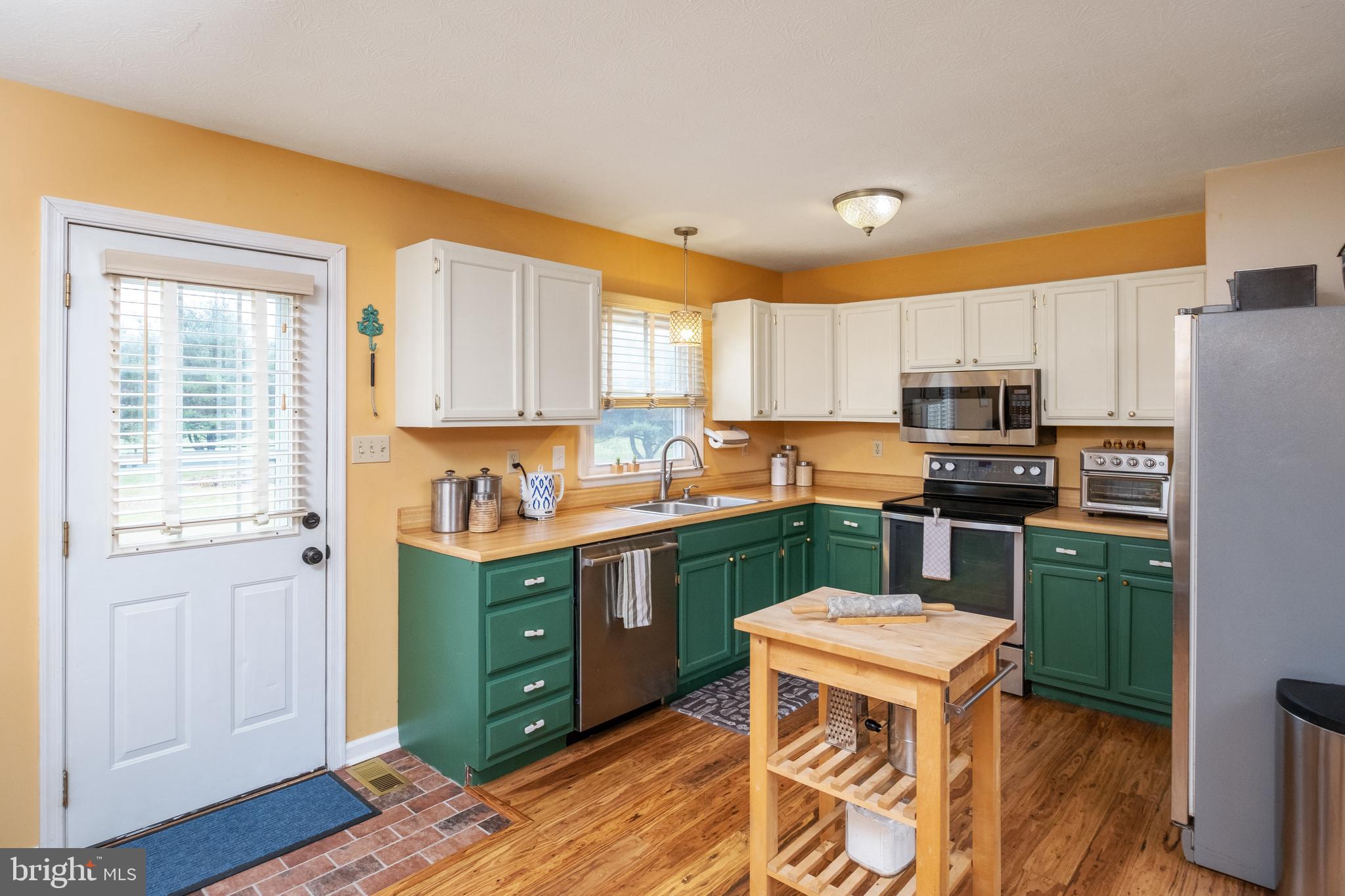 NORTH FORK FARMS - Residential