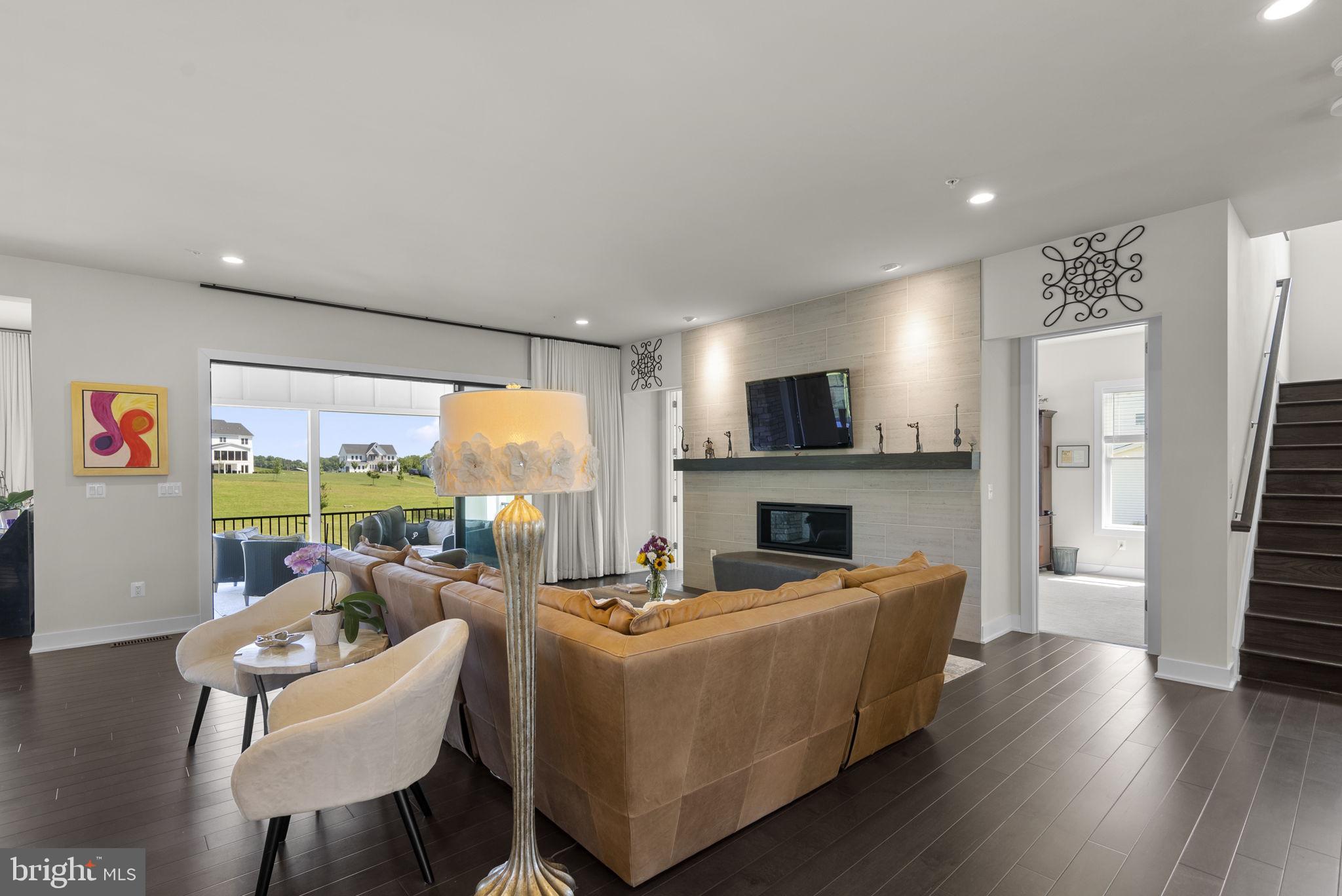 LINDEN GROVE - Residential