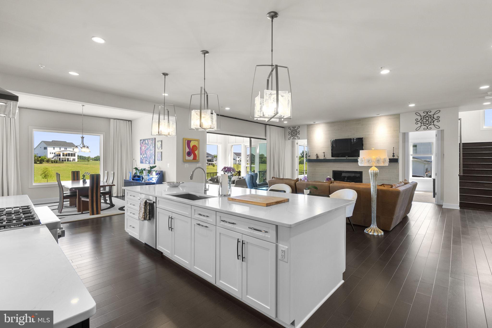 LINDEN GROVE - Residential