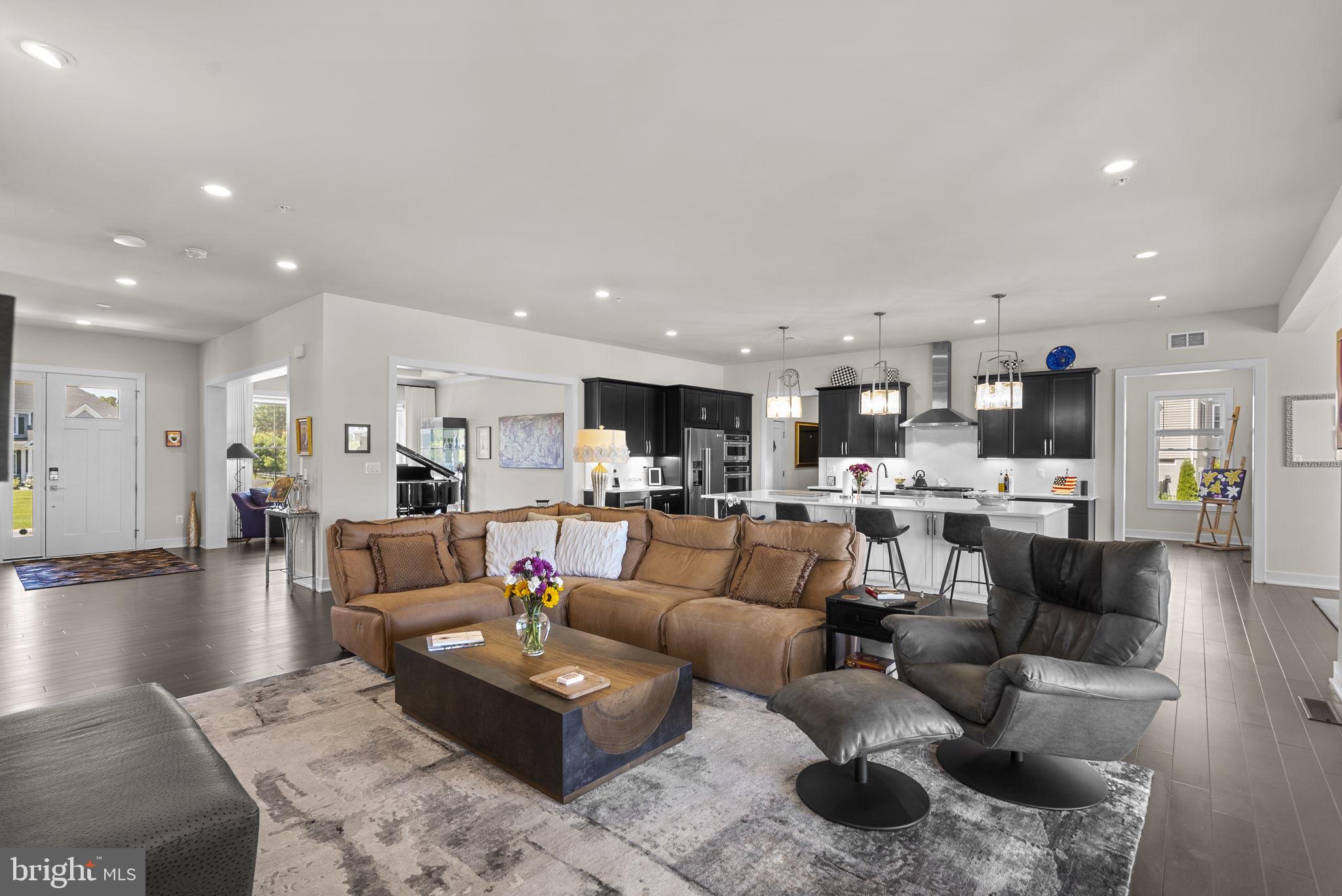 LINDEN GROVE - Residential