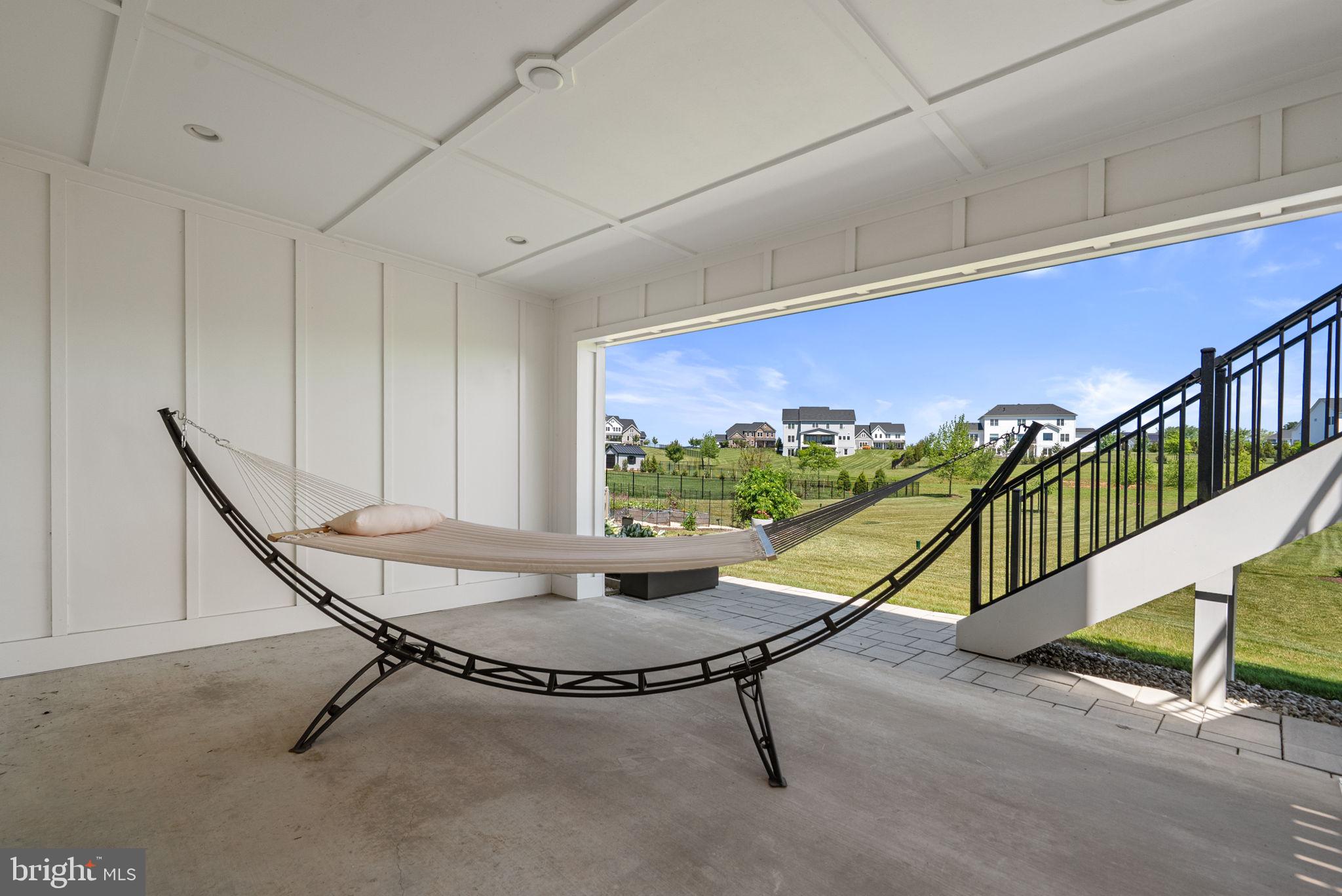 LINDEN GROVE - Residential