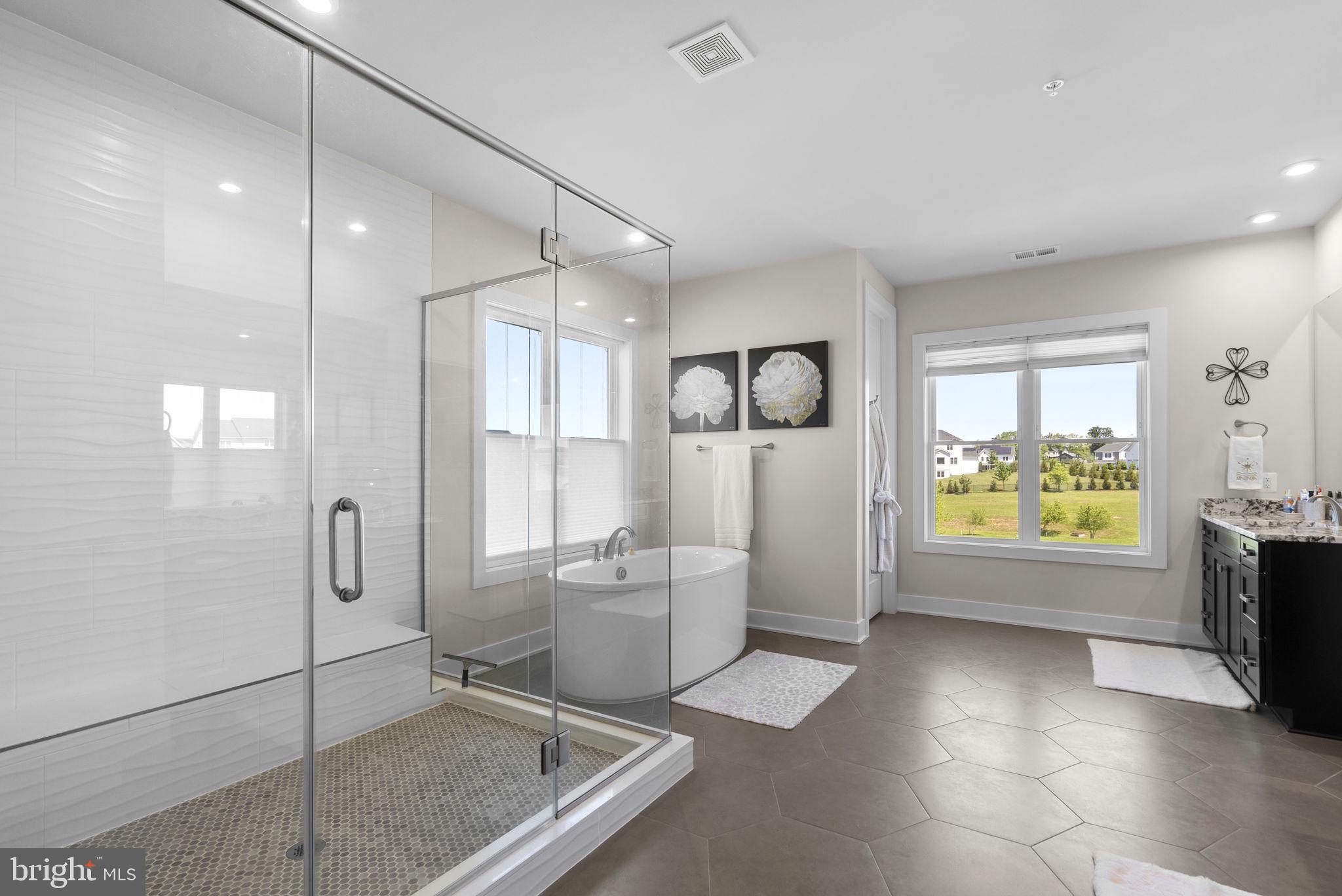 LINDEN GROVE - Residential