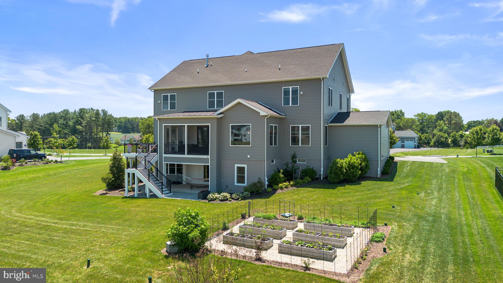 LINDEN GROVE - Residential