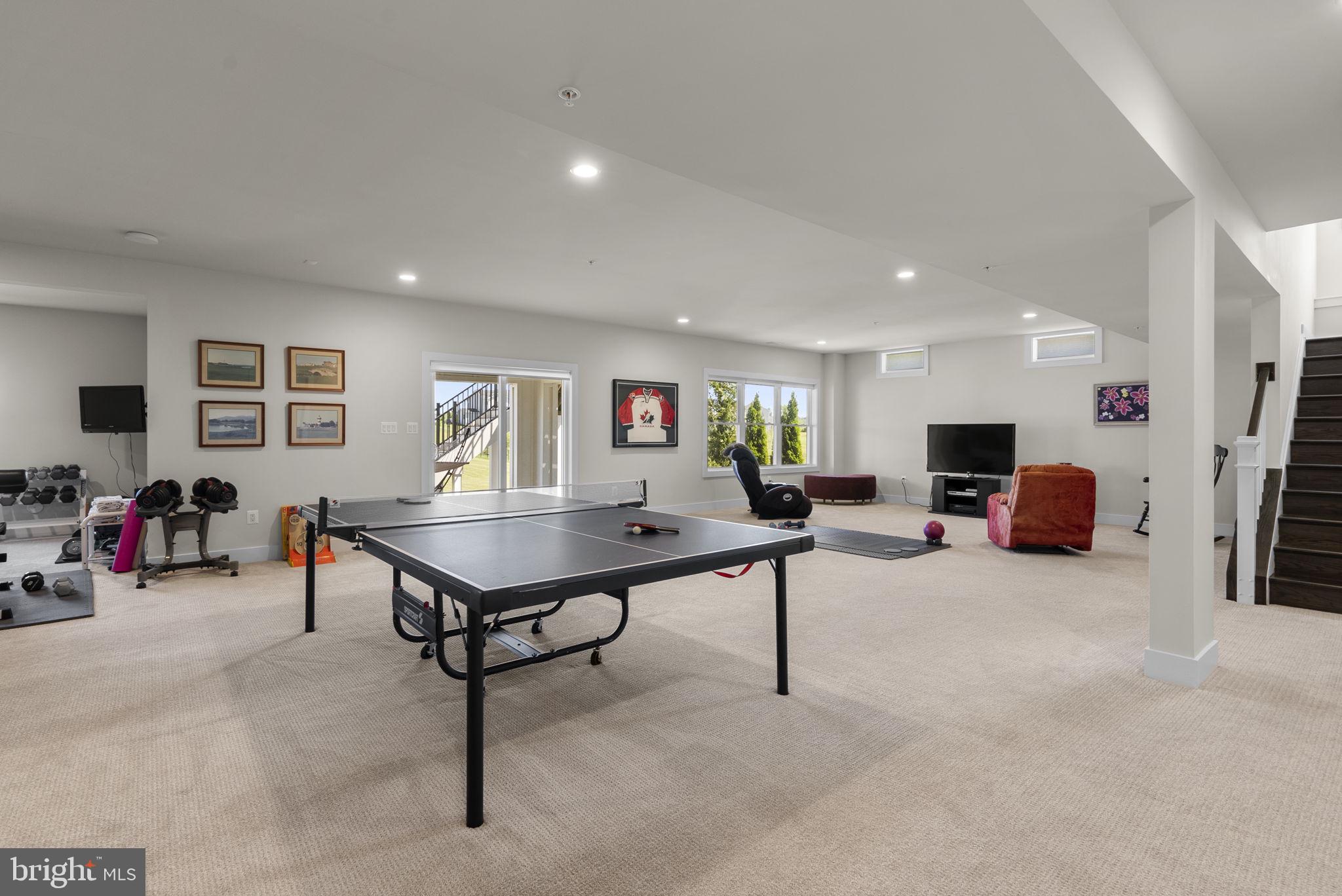 LINDEN GROVE - Residential