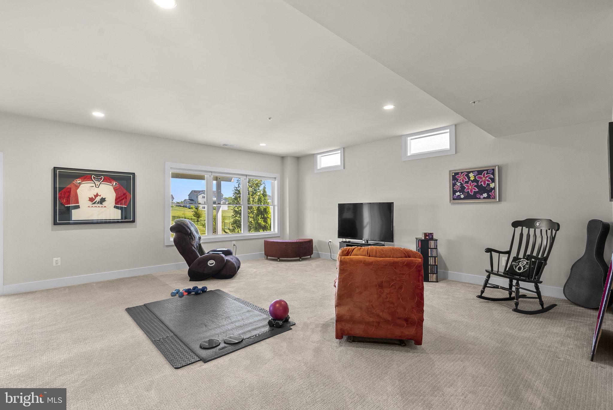LINDEN GROVE - Residential