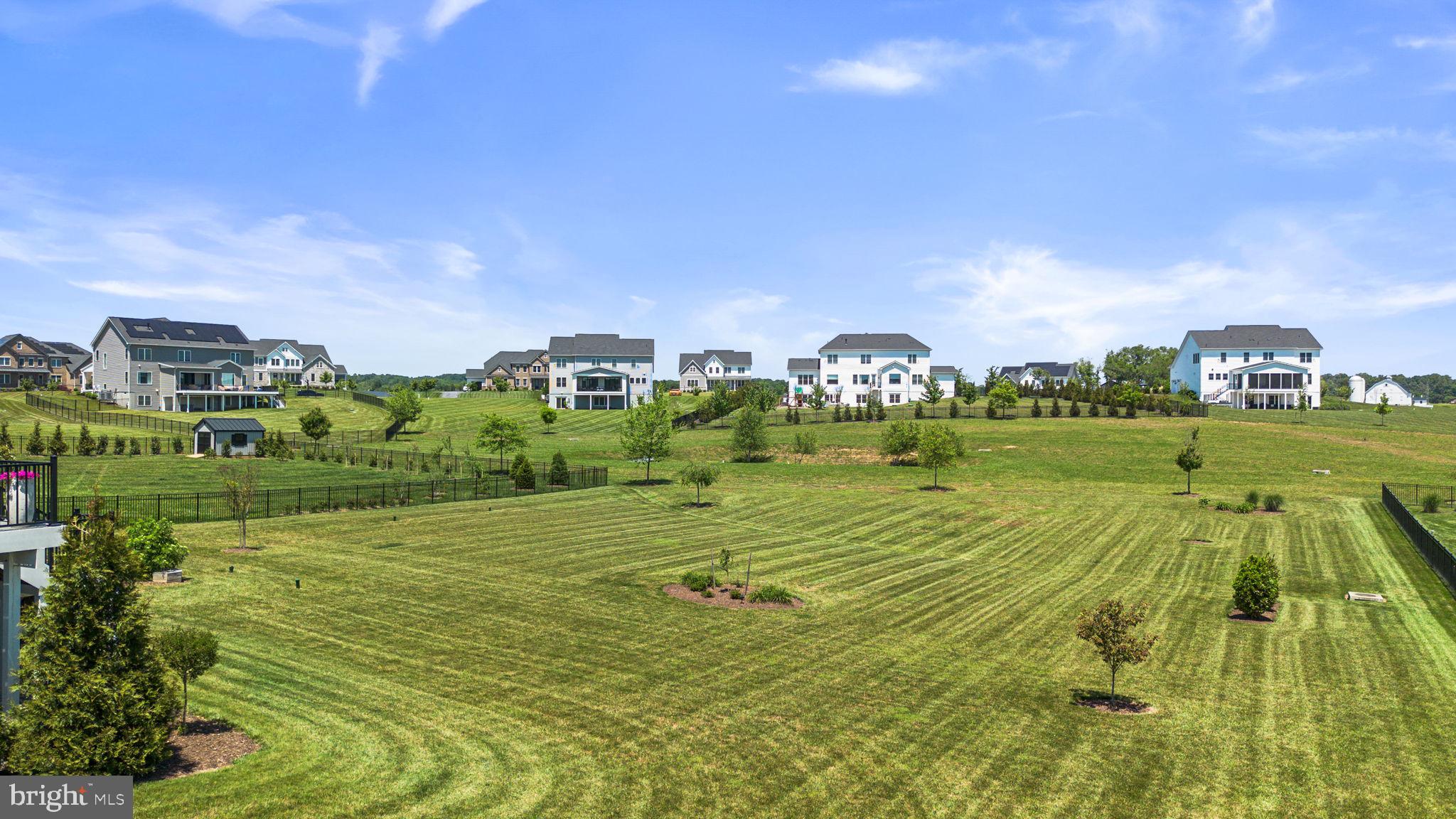 LINDEN GROVE - Residential