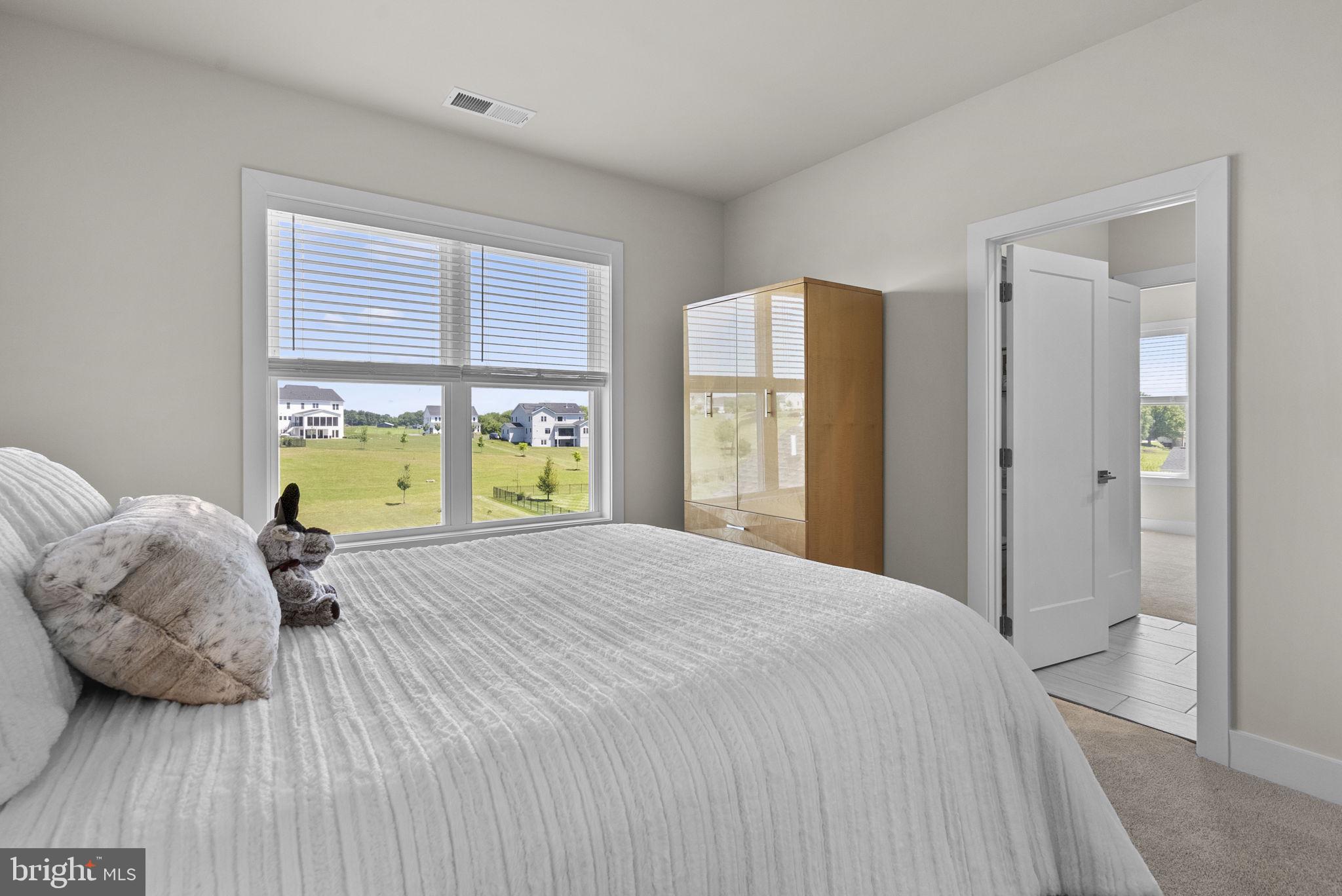 LINDEN GROVE - Residential