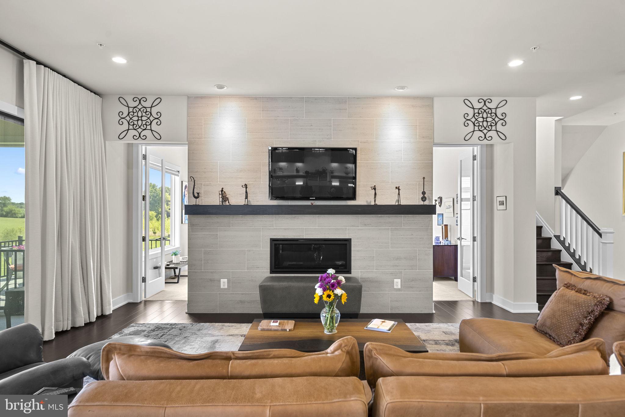 LINDEN GROVE - Residential