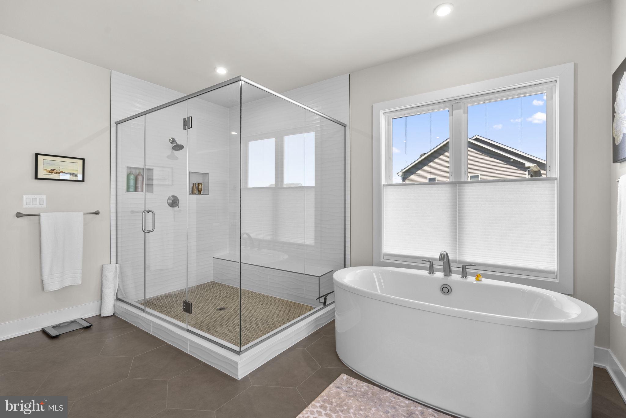 LINDEN GROVE - Residential