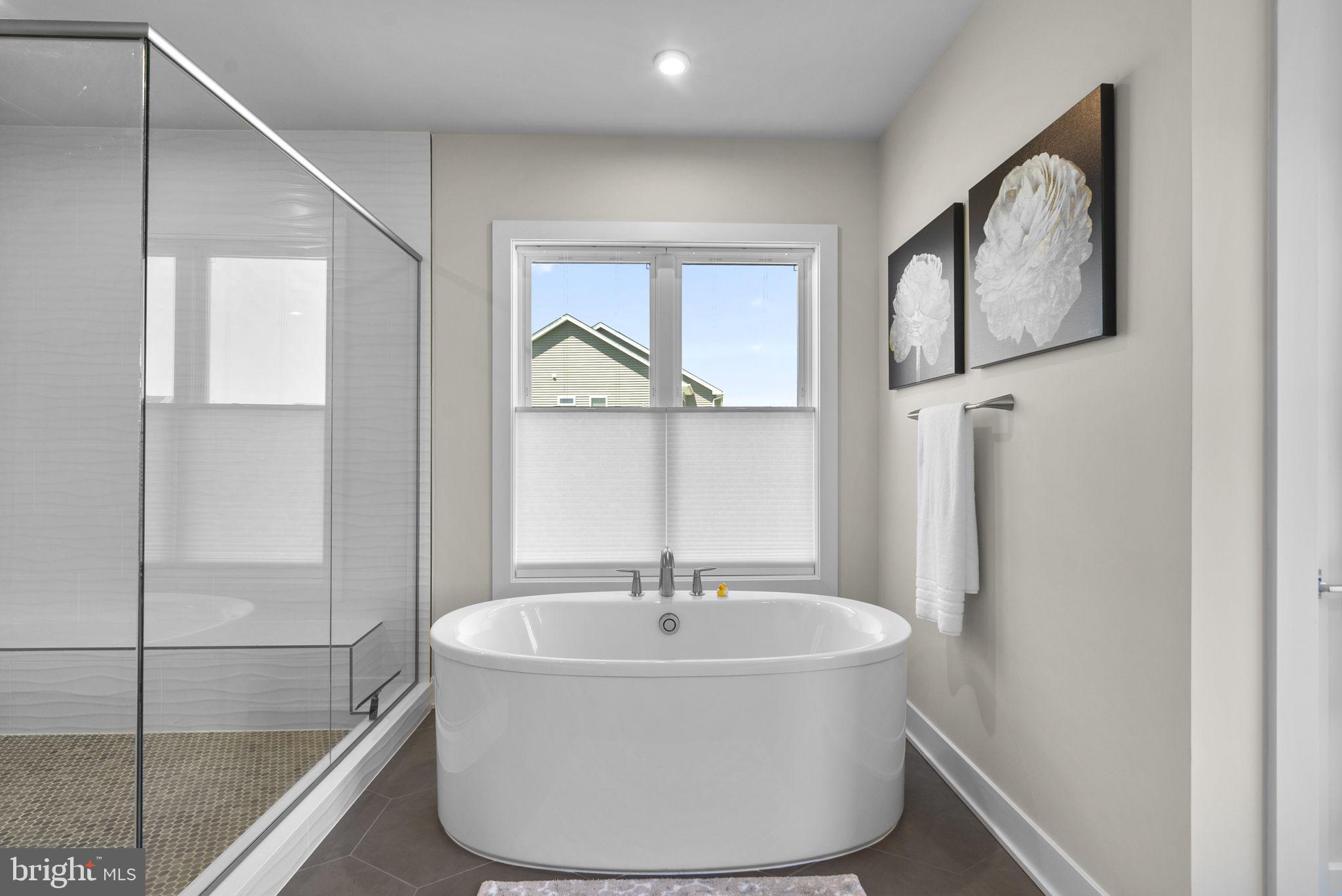 LINDEN GROVE - Residential