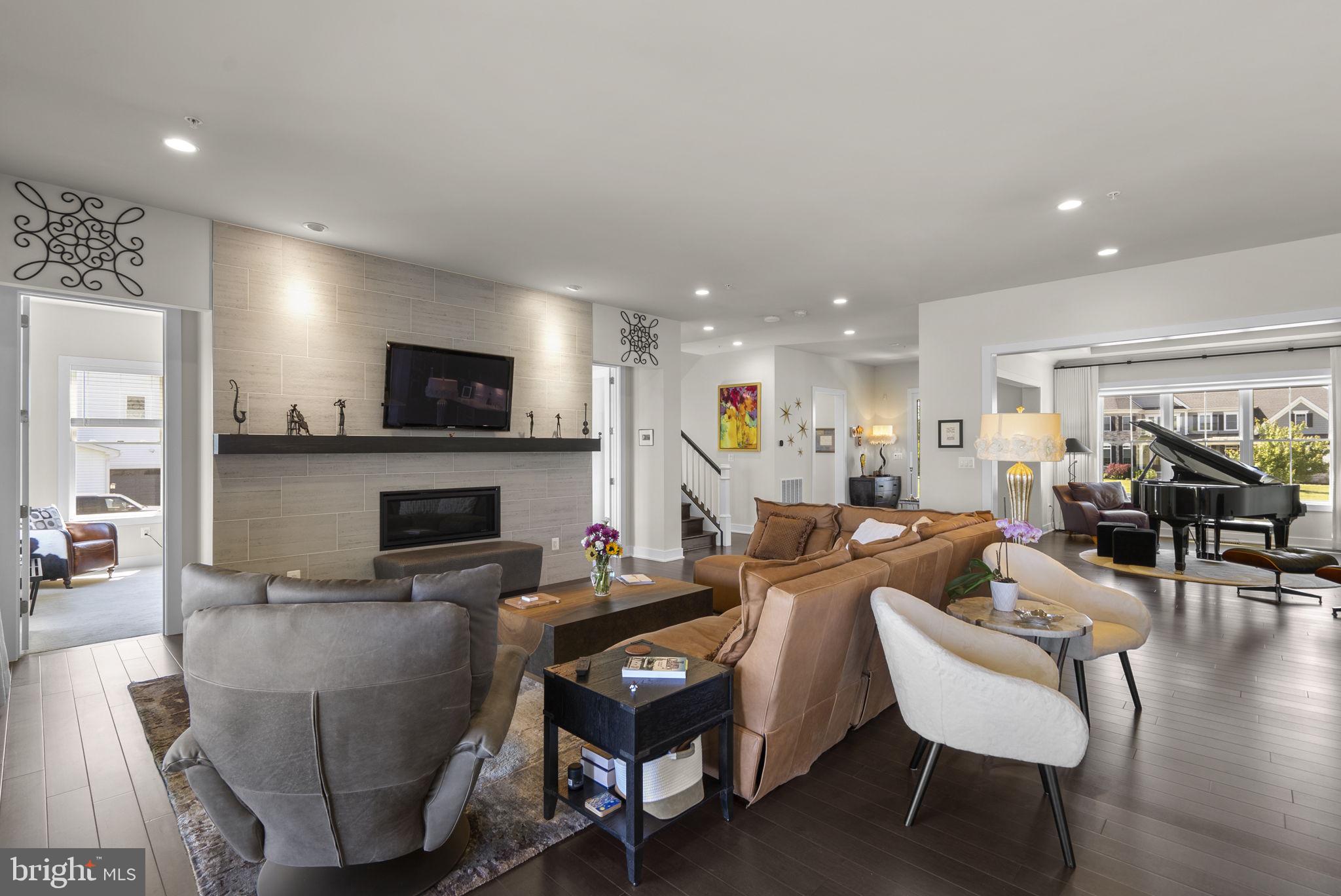 LINDEN GROVE - Residential
