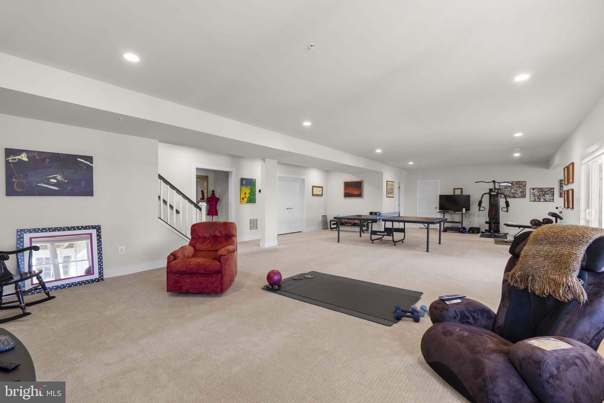 LINDEN GROVE - Residential