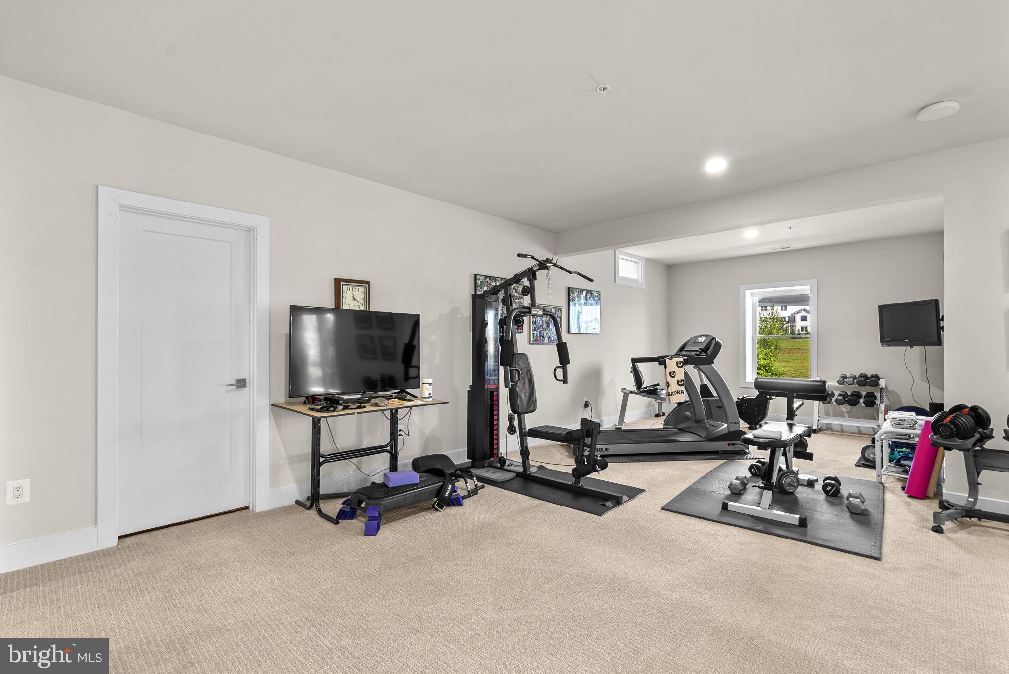 LINDEN GROVE - Residential