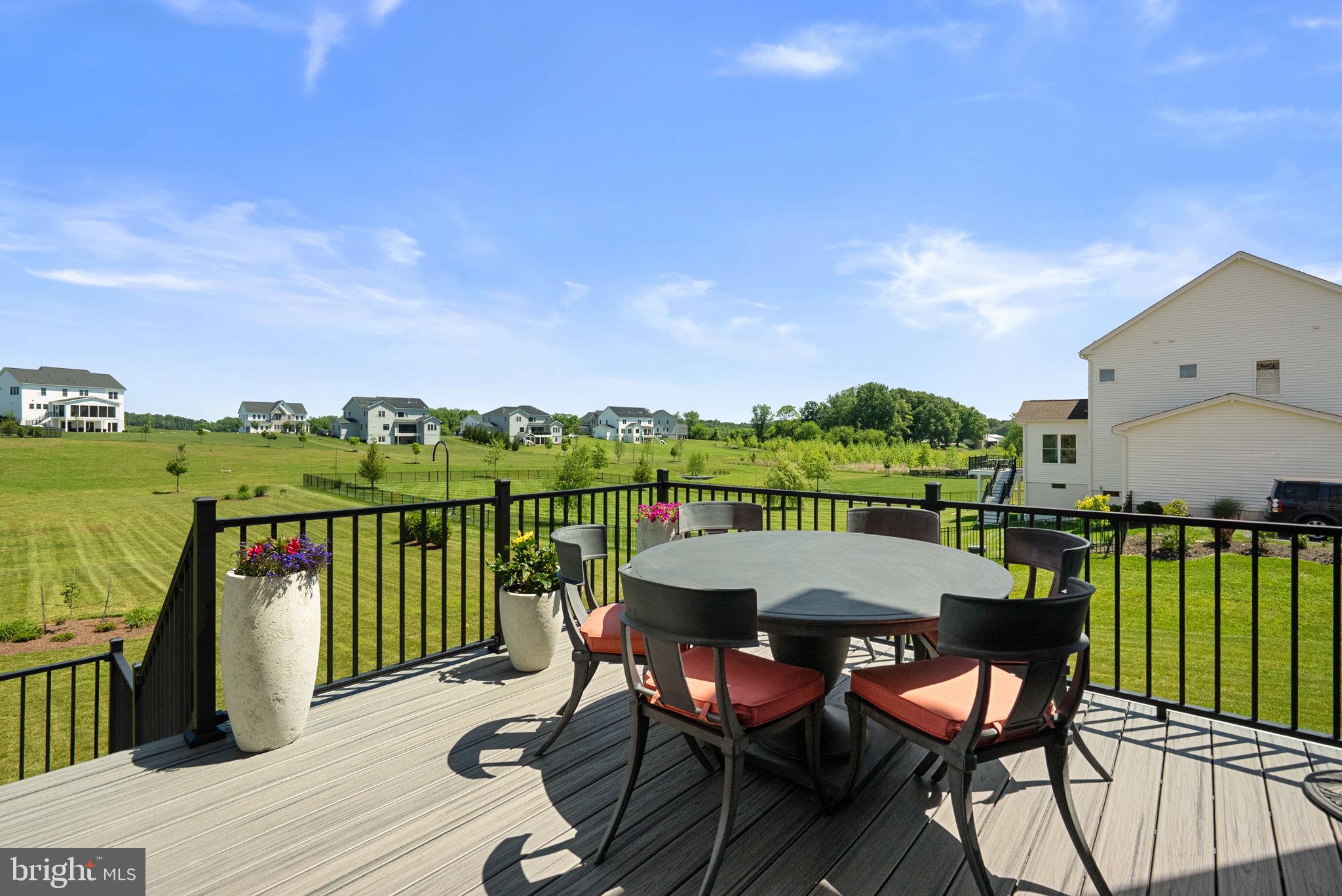 LINDEN GROVE - Residential