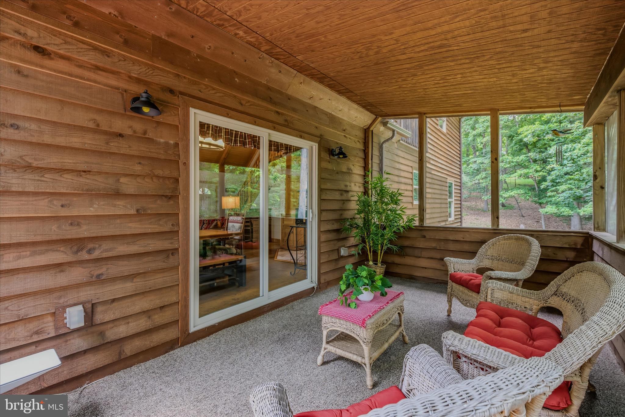 RIVER RIDGE - Residential