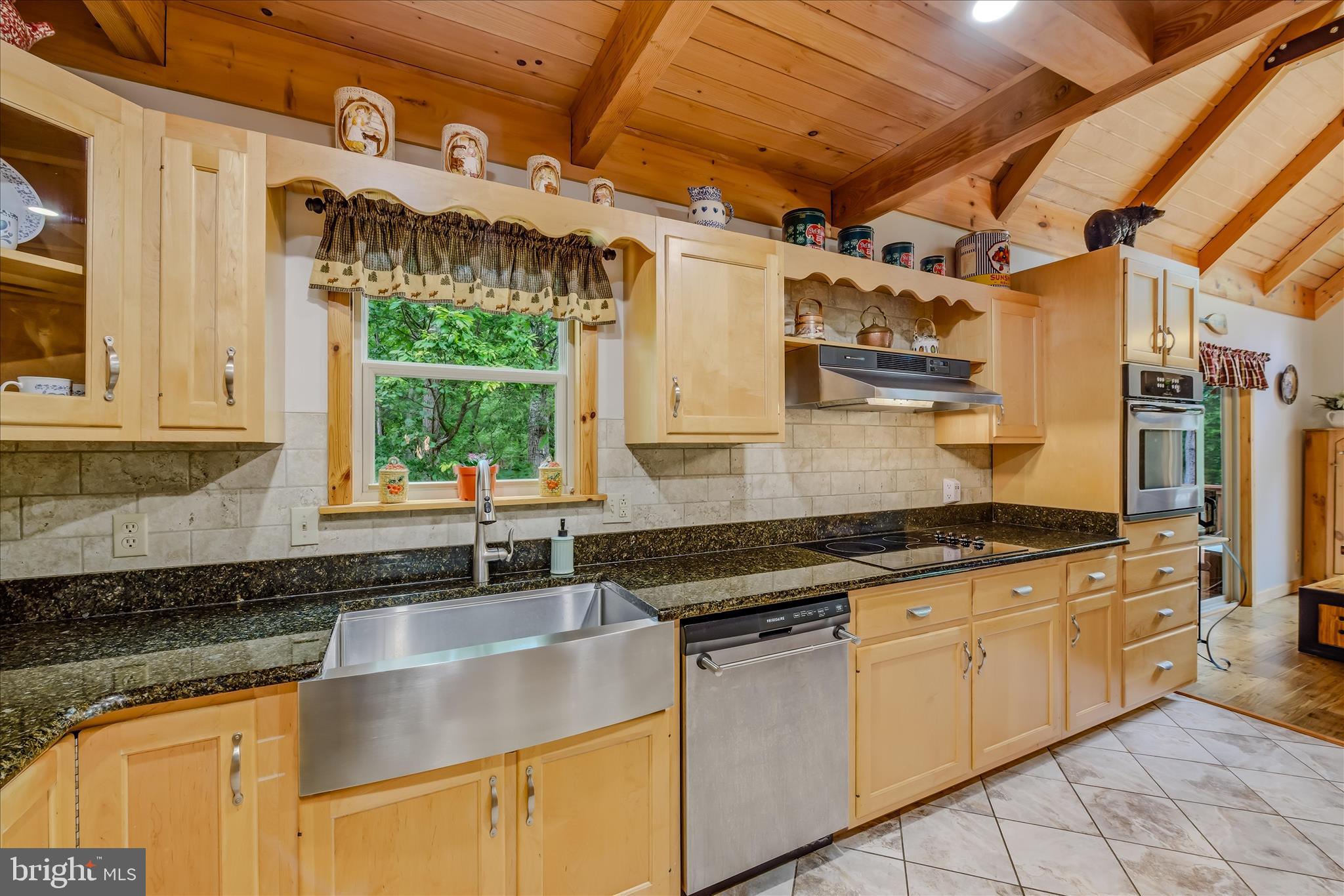 RIVER RIDGE - Residential