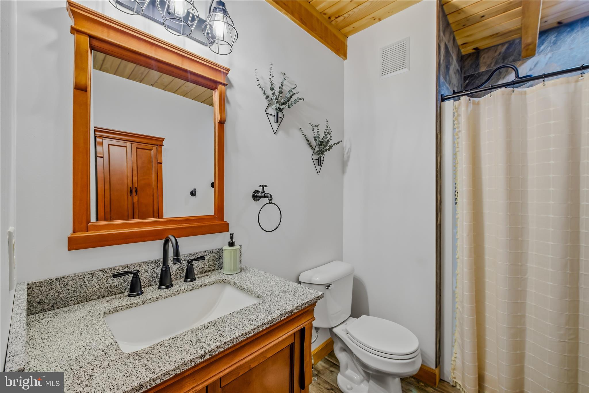 RIVER RIDGE - Residential