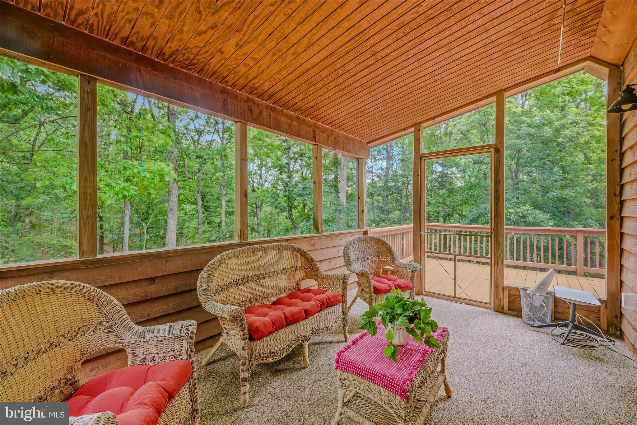 RIVER RIDGE - Residential