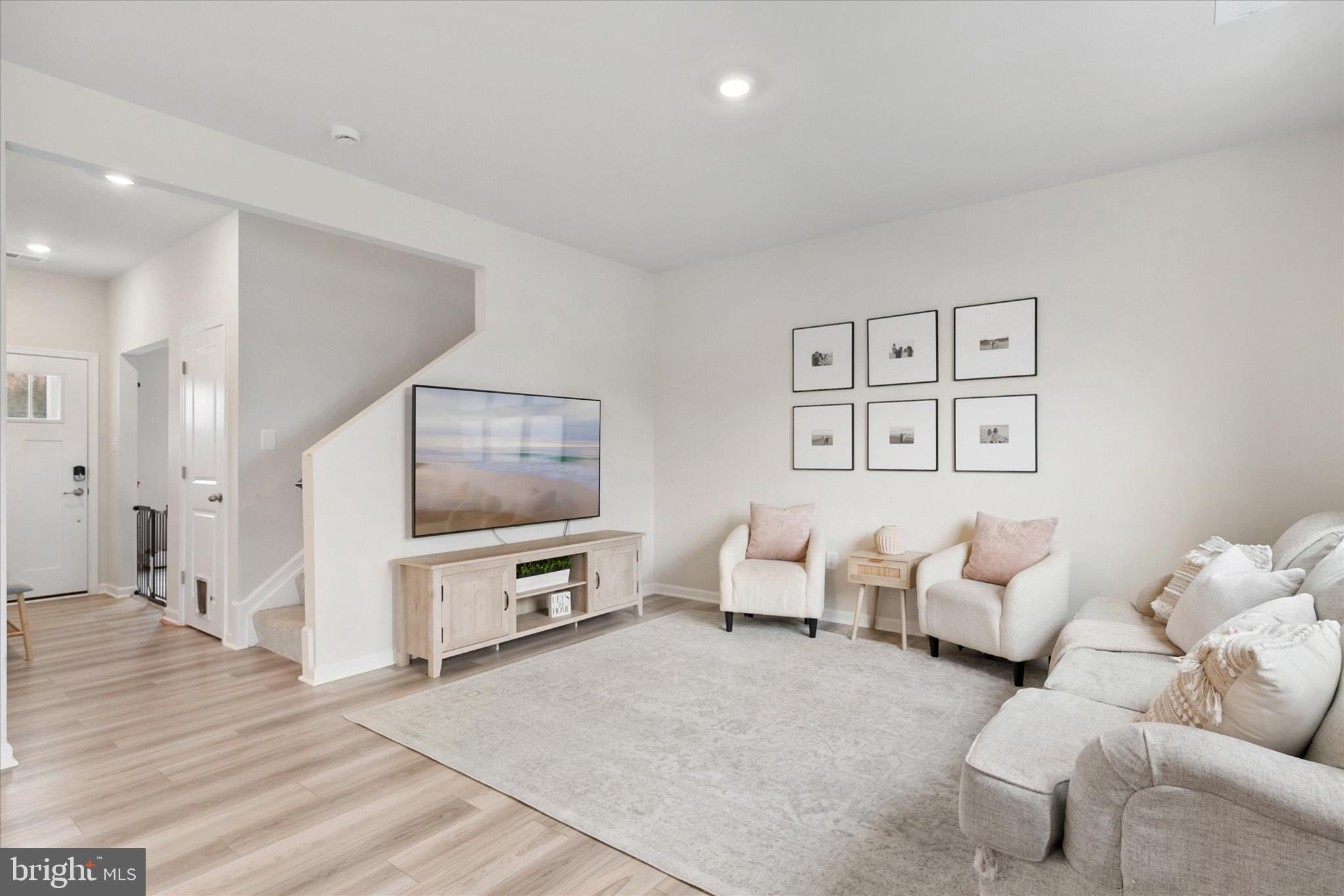 SCHOONER LANDING - Residential