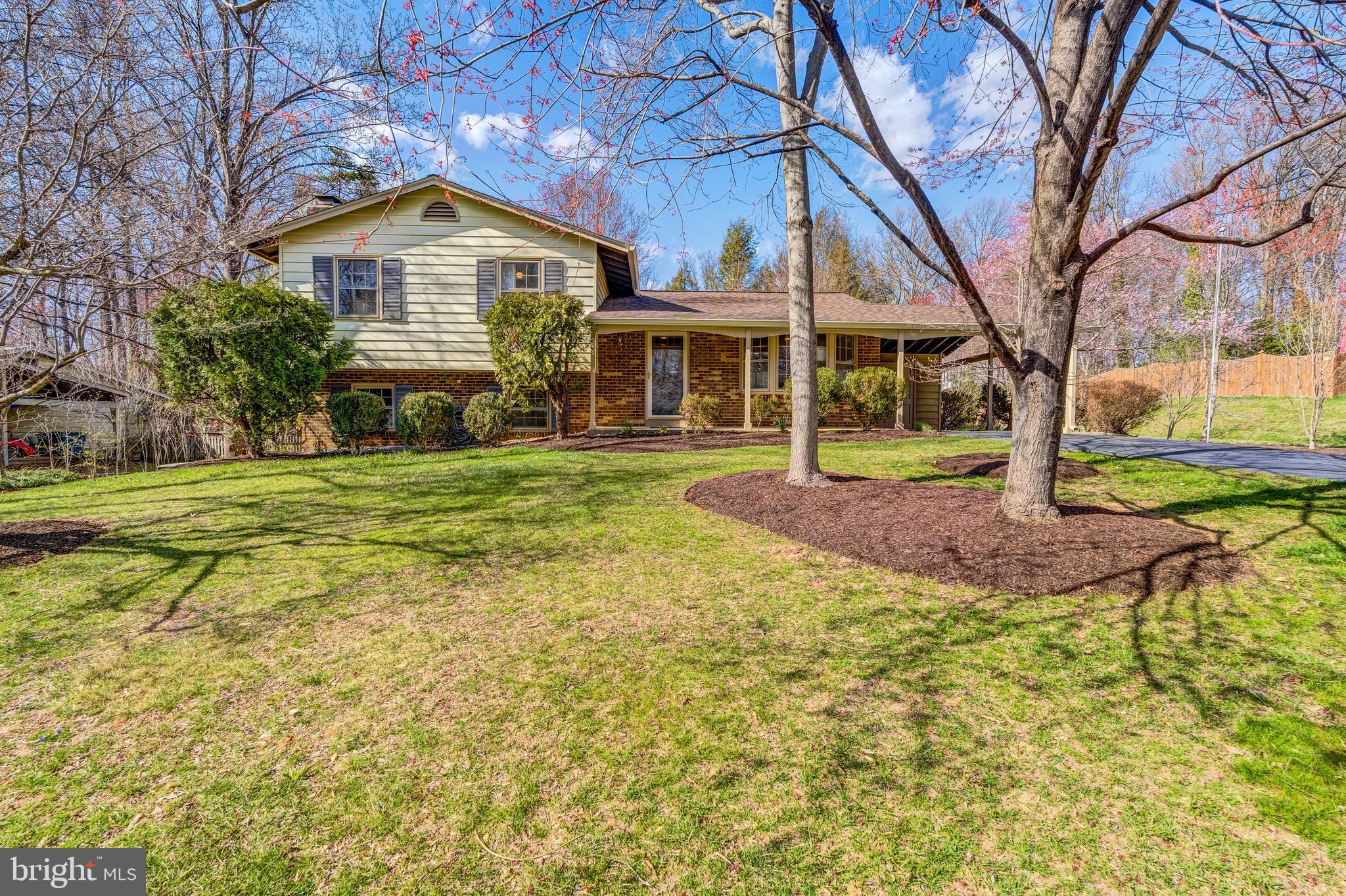 BRIARWOOD - Residential