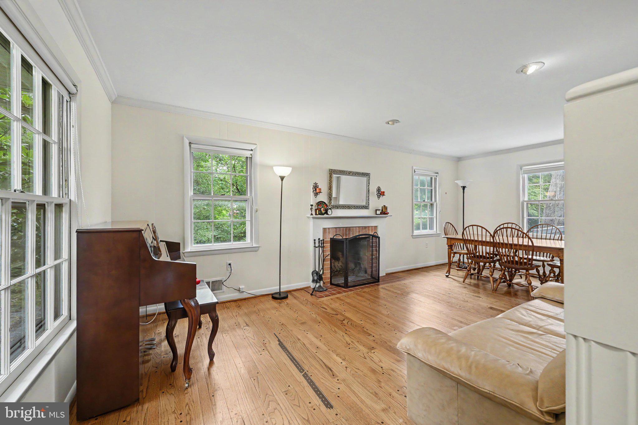GAITHERSBURG OUTSIDE - Residential