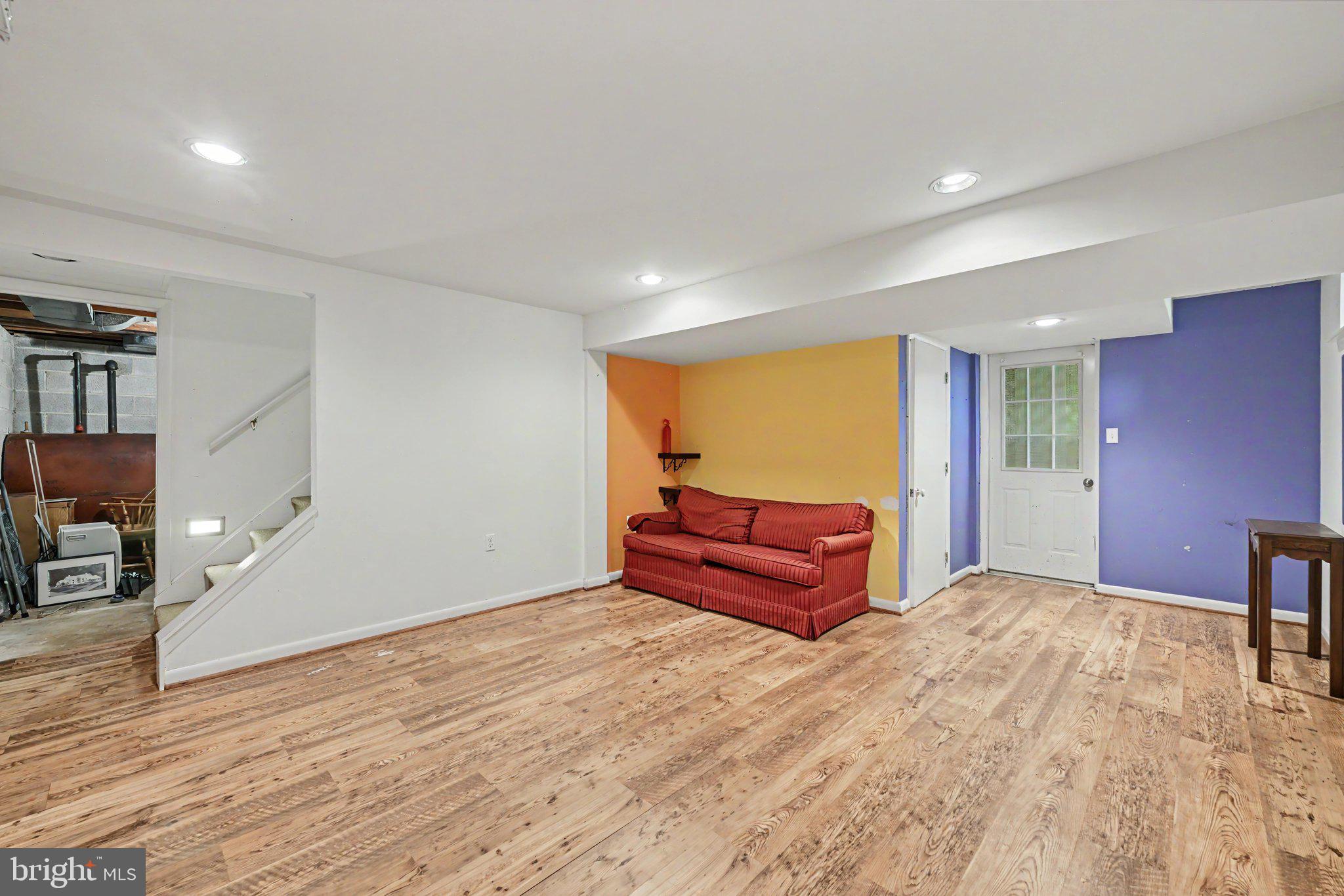 GAITHERSBURG OUTSIDE - Residential