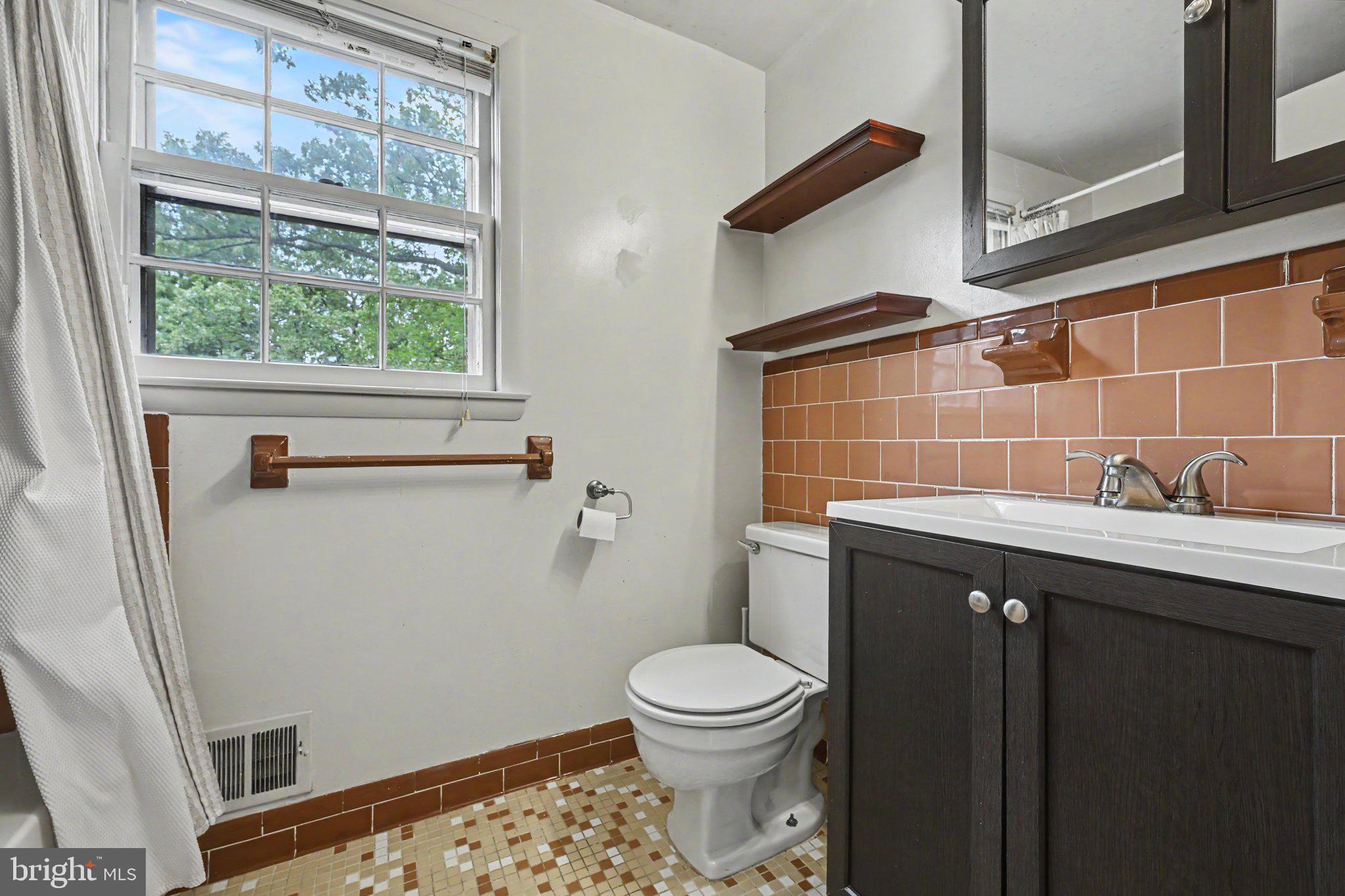 GAITHERSBURG OUTSIDE - Residential