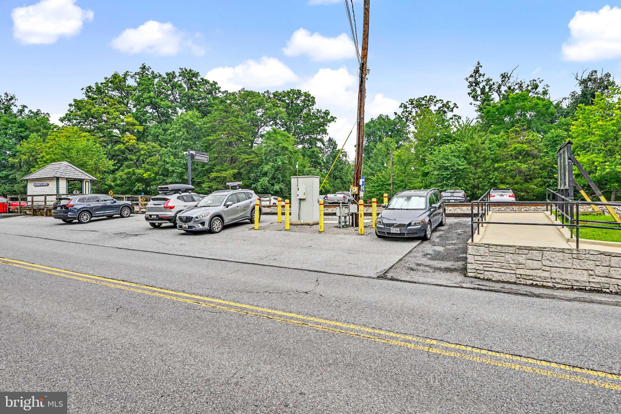 GAITHERSBURG OUTSIDE - Residential