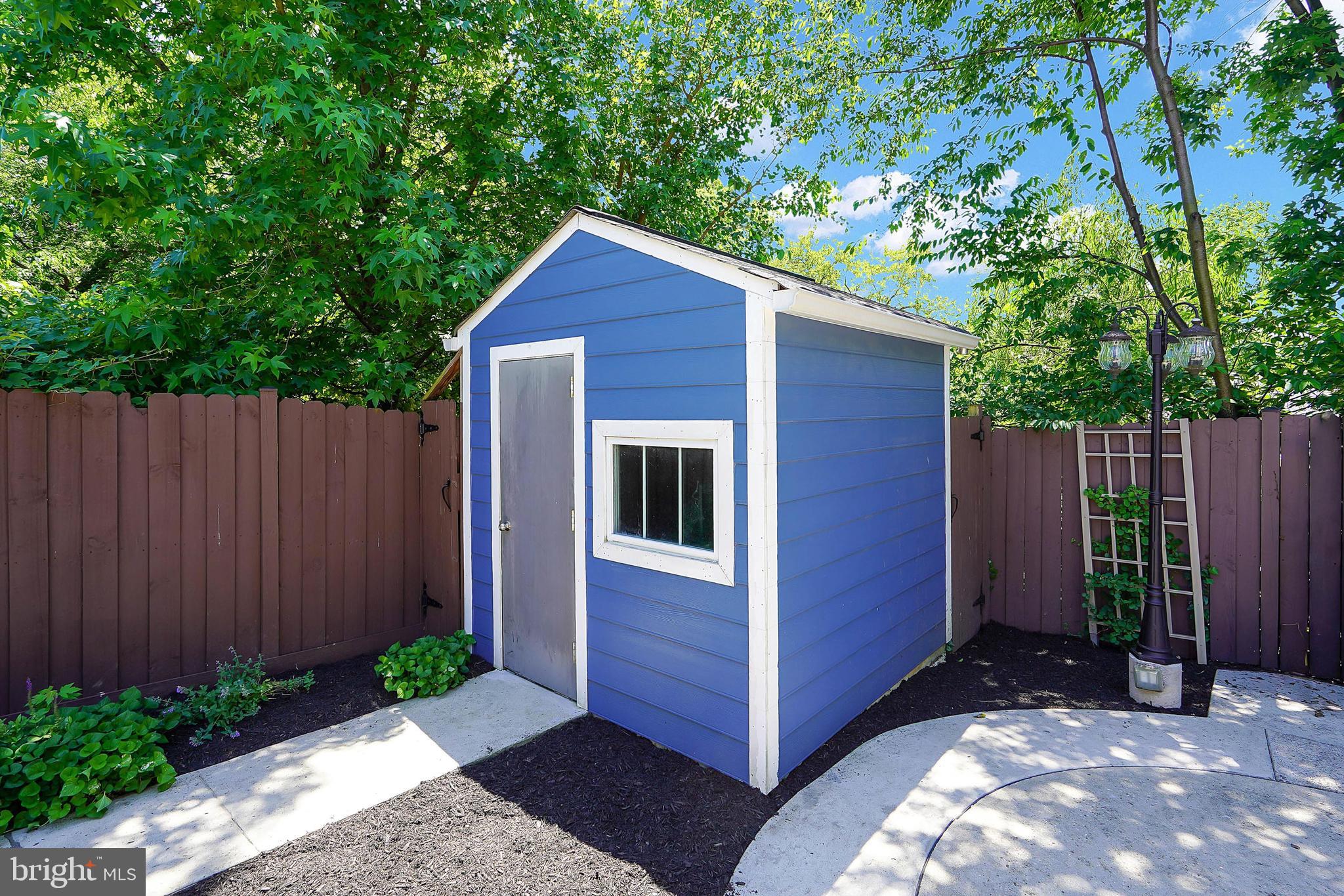 SILVER SPRING - Residential