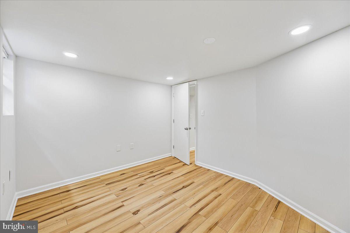 SILVER SPRING - Residential