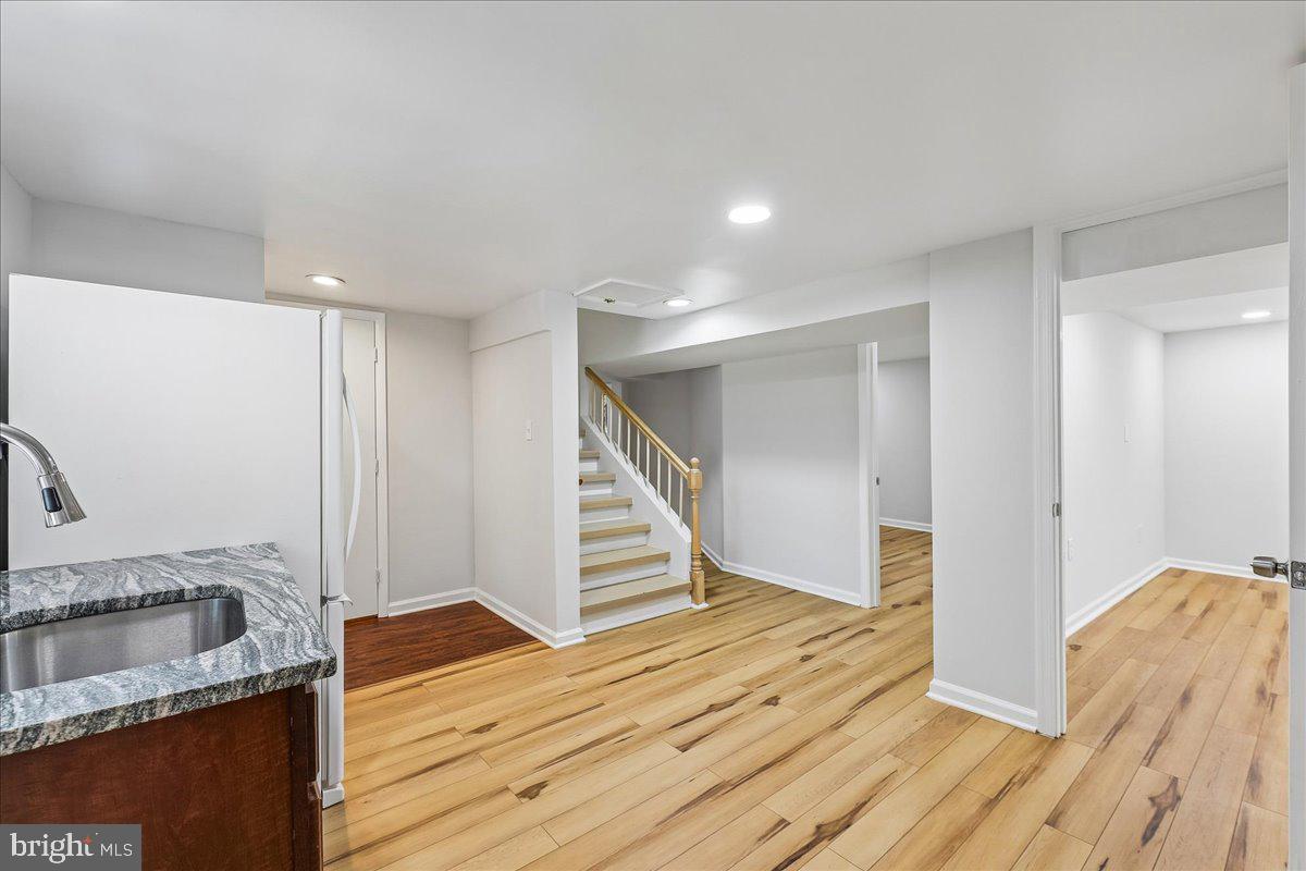 SILVER SPRING - Residential