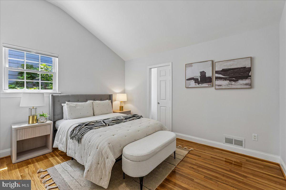 SILVER SPRING - Residential