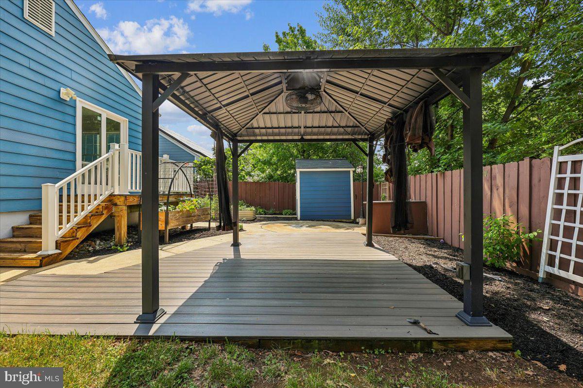 SILVER SPRING - Residential