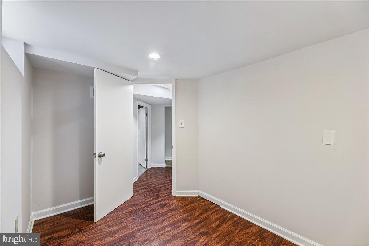 SILVER SPRING - Residential