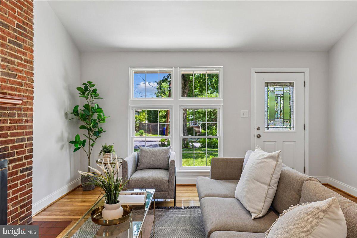 SILVER SPRING - Residential