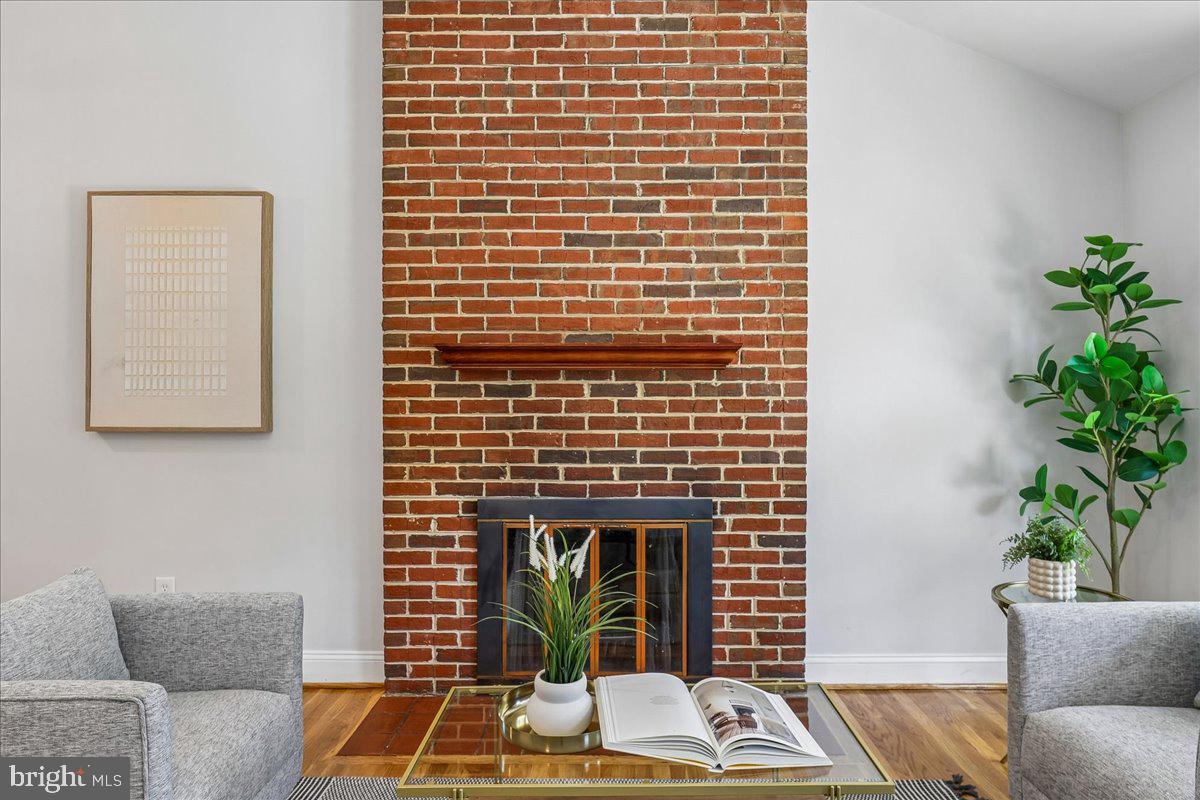 SILVER SPRING - Residential