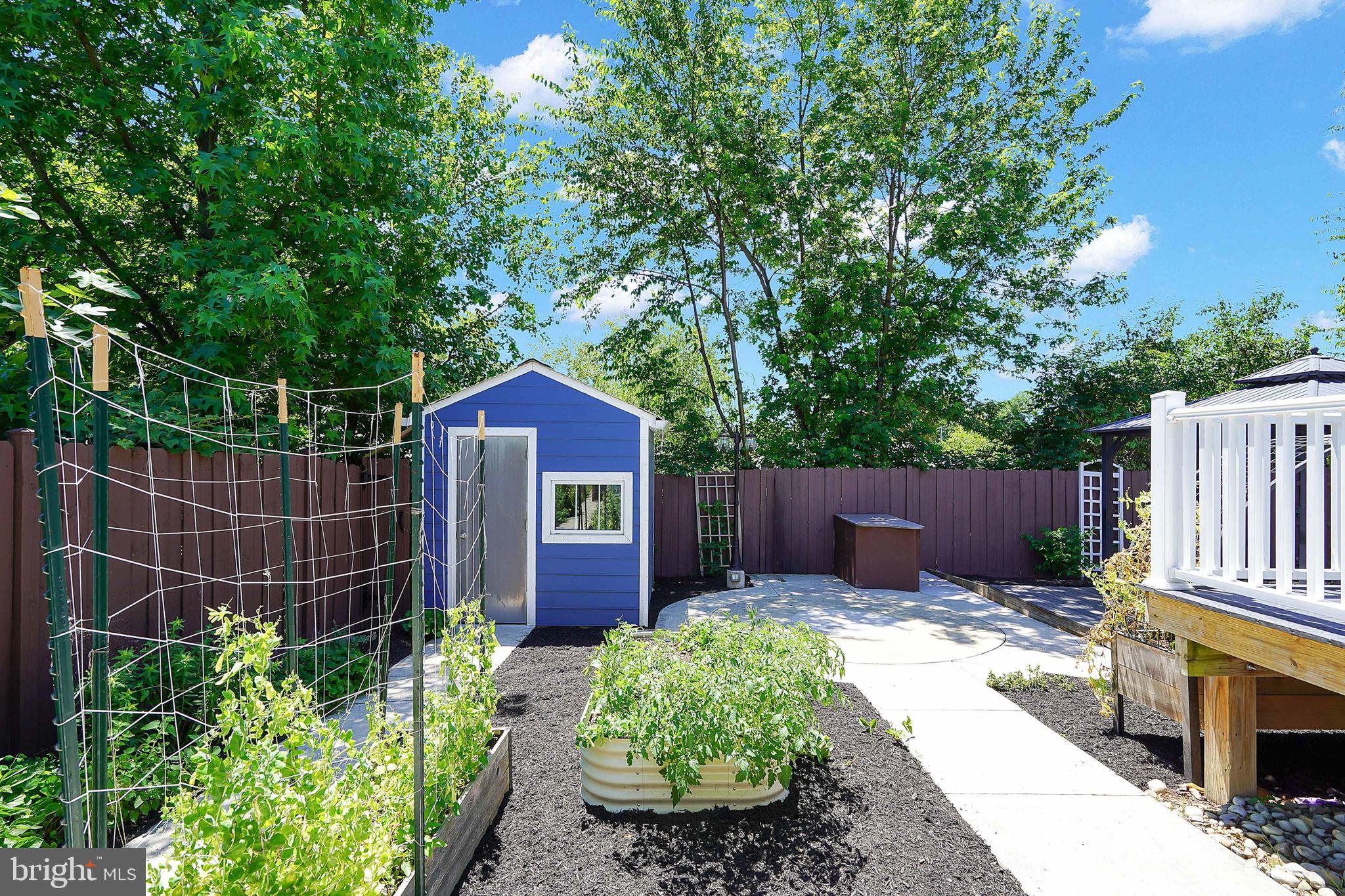 SILVER SPRING - Residential