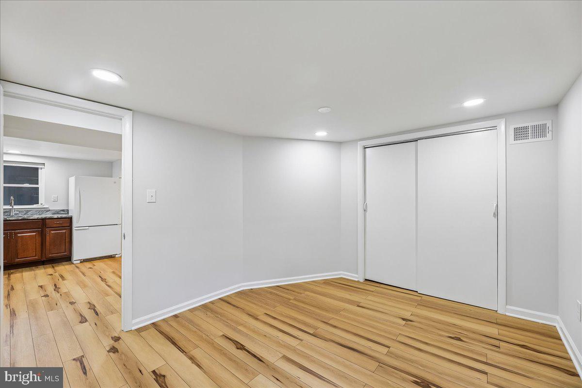 SILVER SPRING - Residential