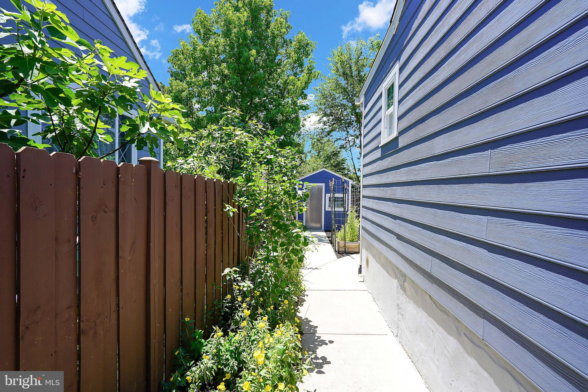 SILVER SPRING - Residential