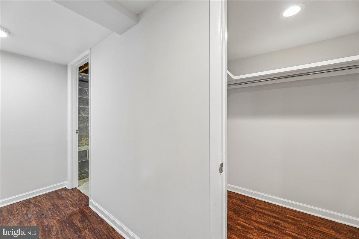 SILVER SPRING - Residential