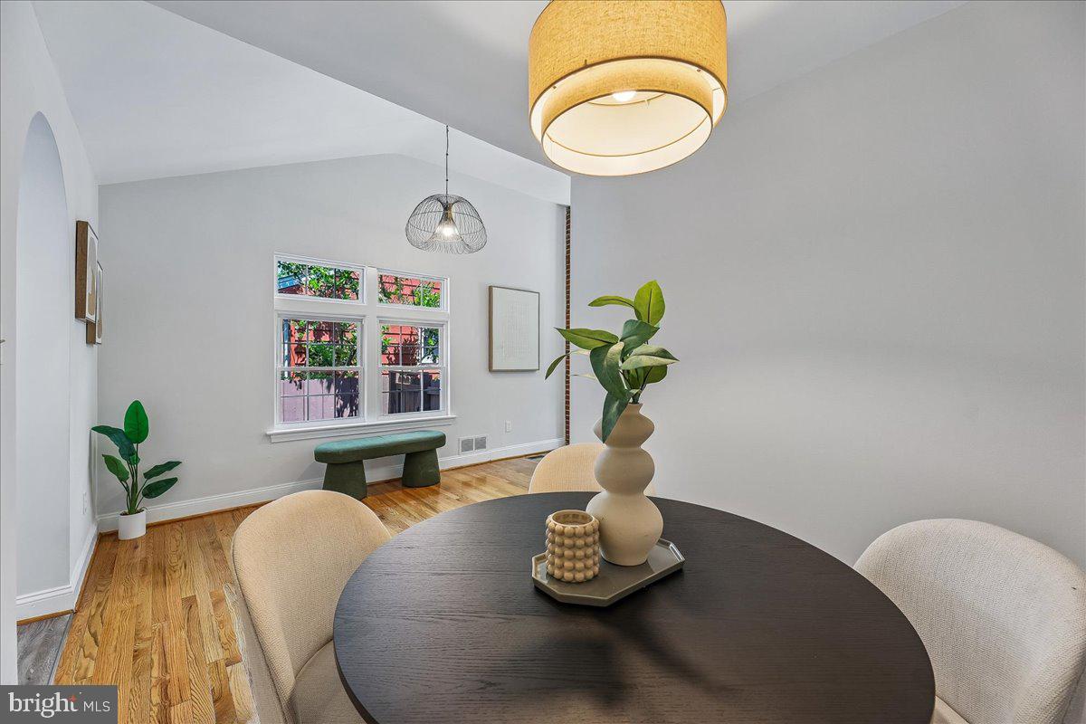 SILVER SPRING - Residential