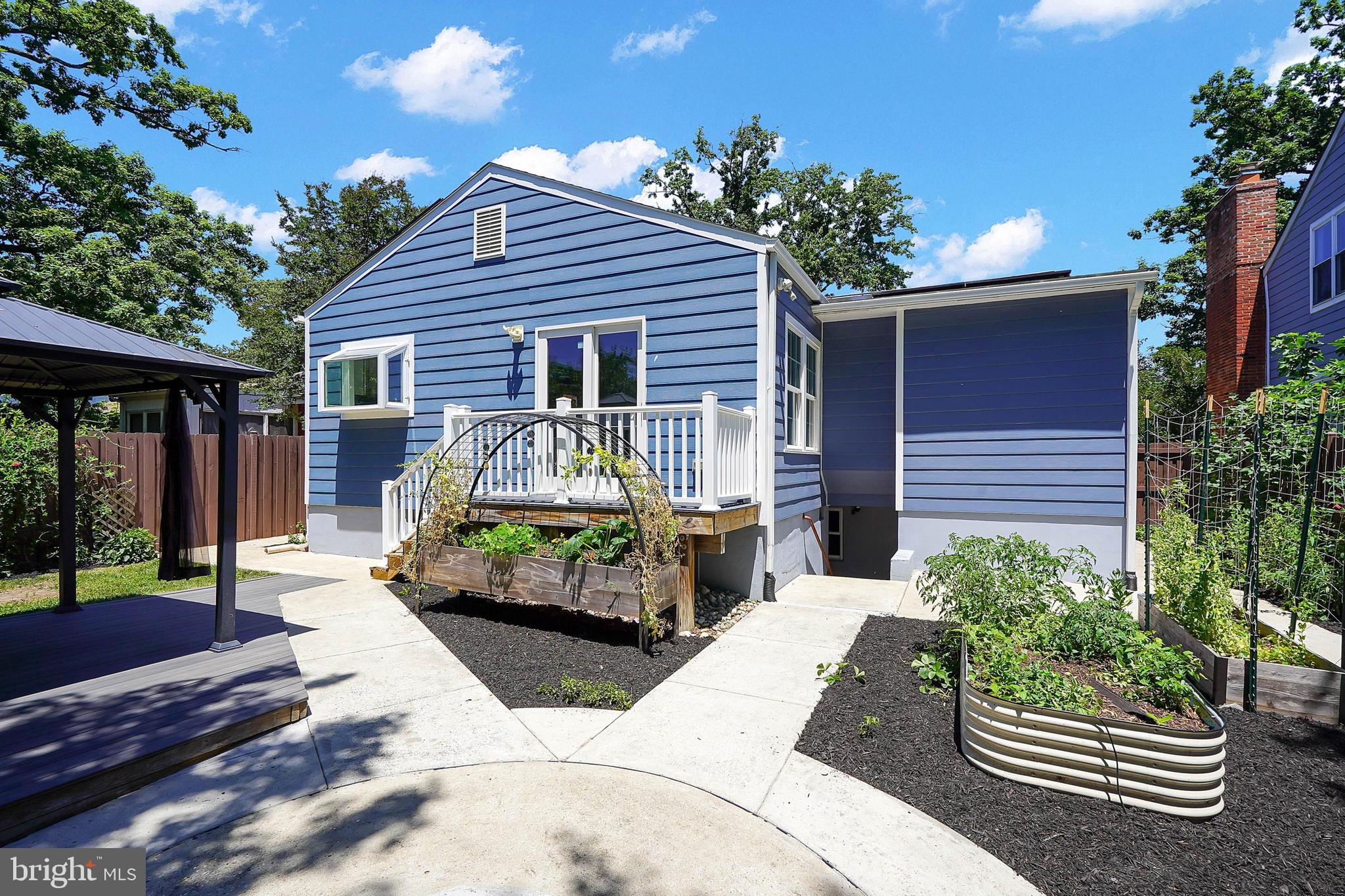 SILVER SPRING - Residential