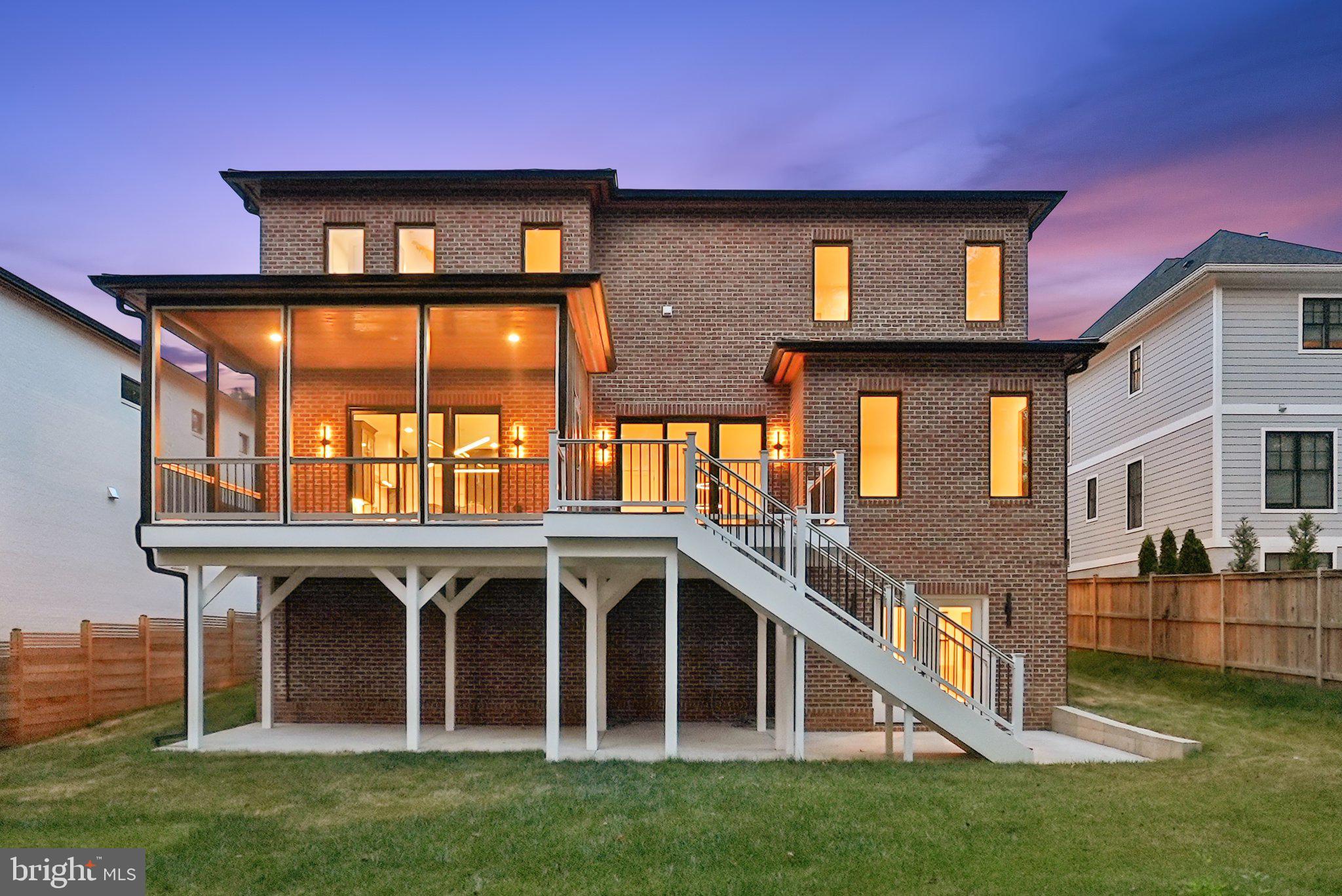 CHURCHILL - Residential