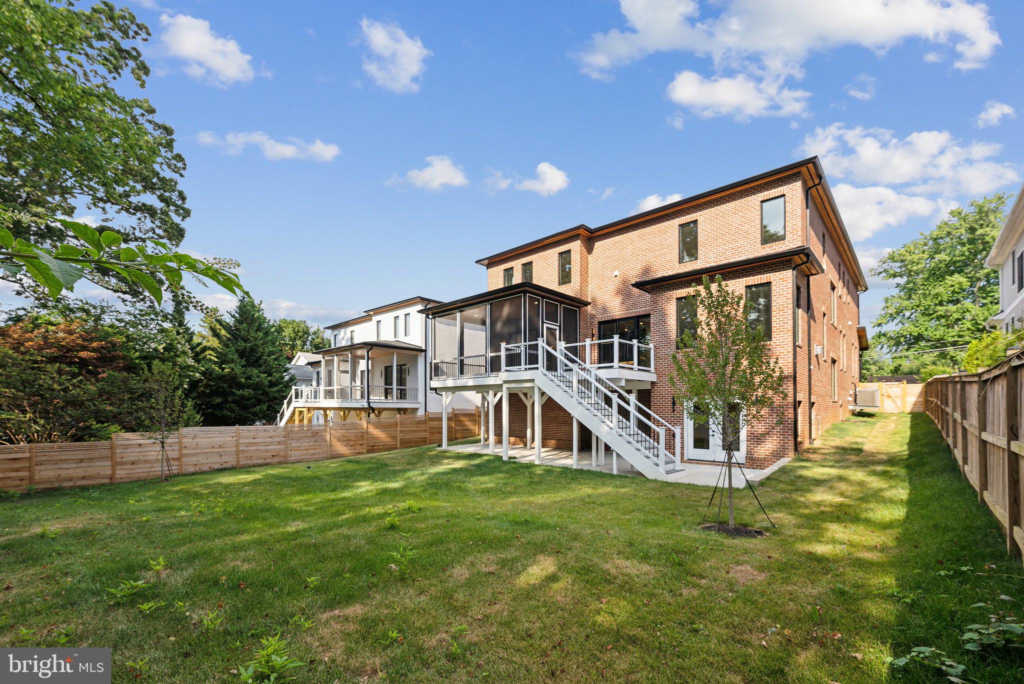 CHURCHILL - Residential