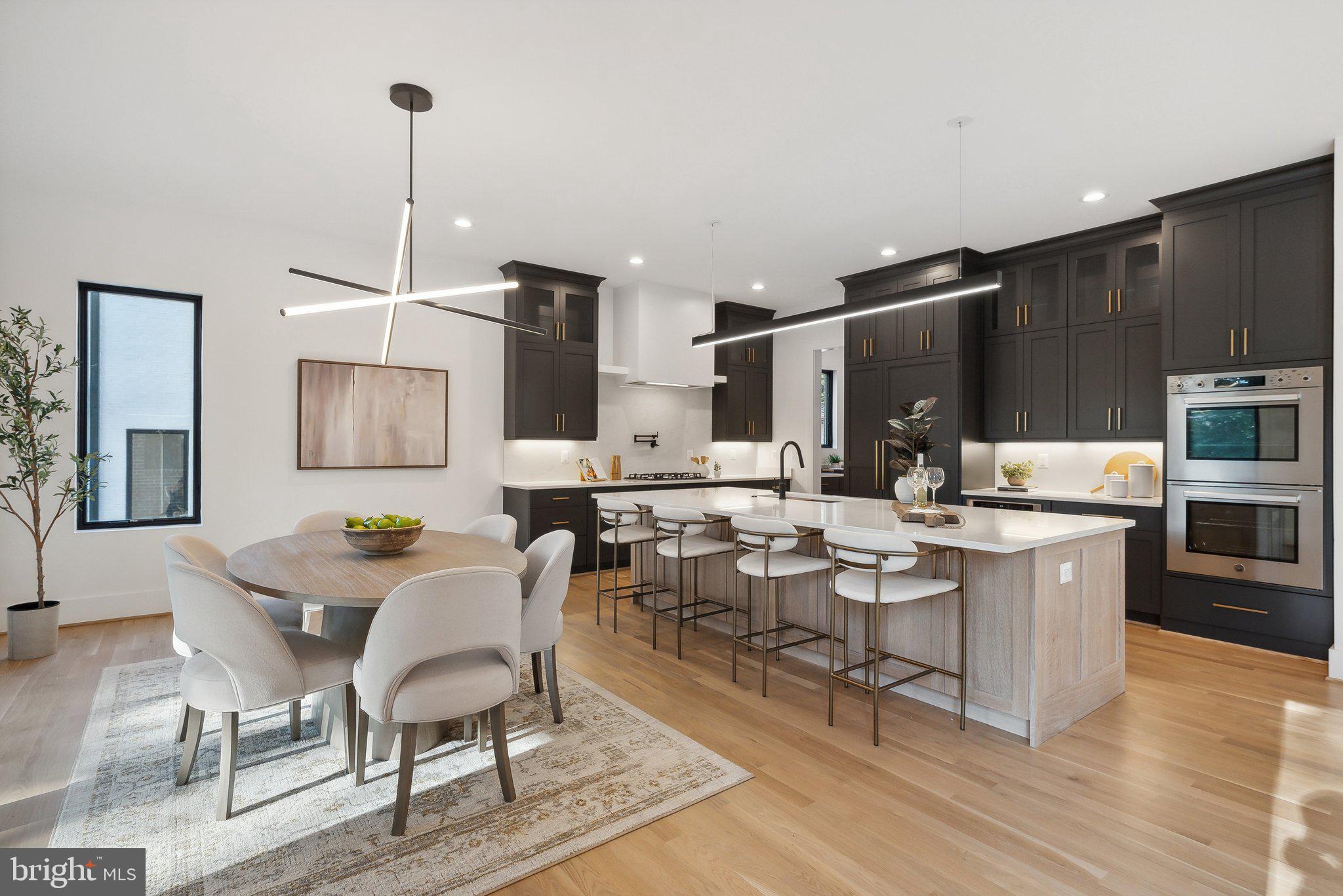 CHURCHILL - Residential