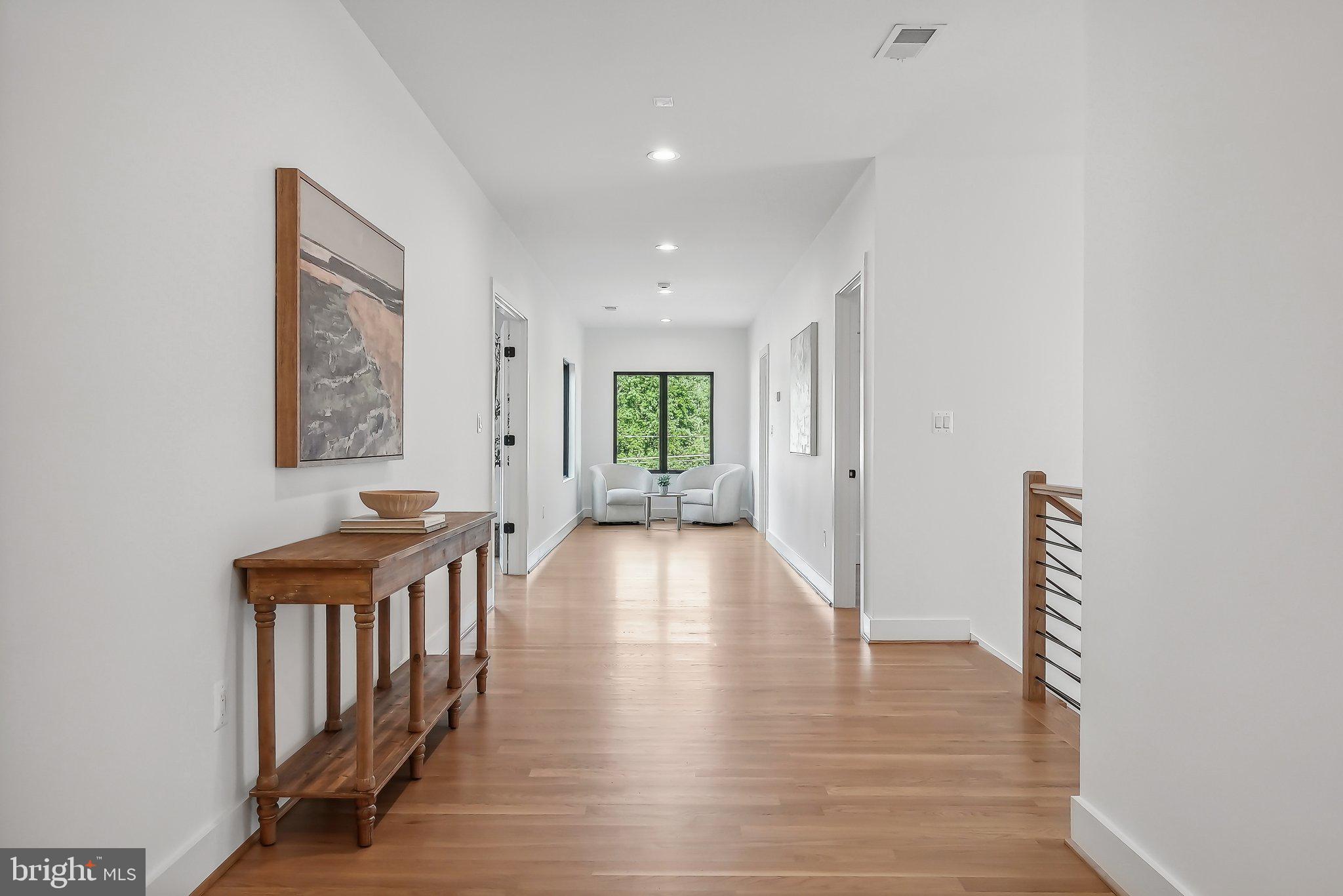 CHURCHILL - Residential