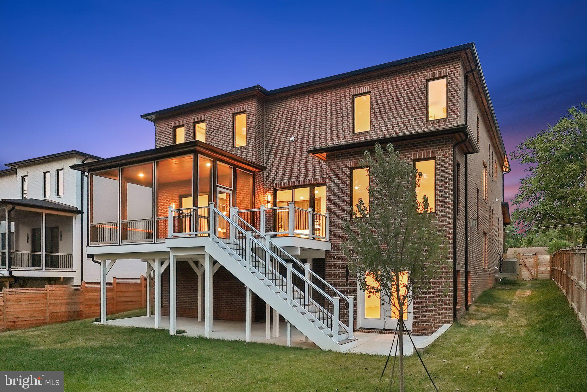 CHURCHILL - Residential