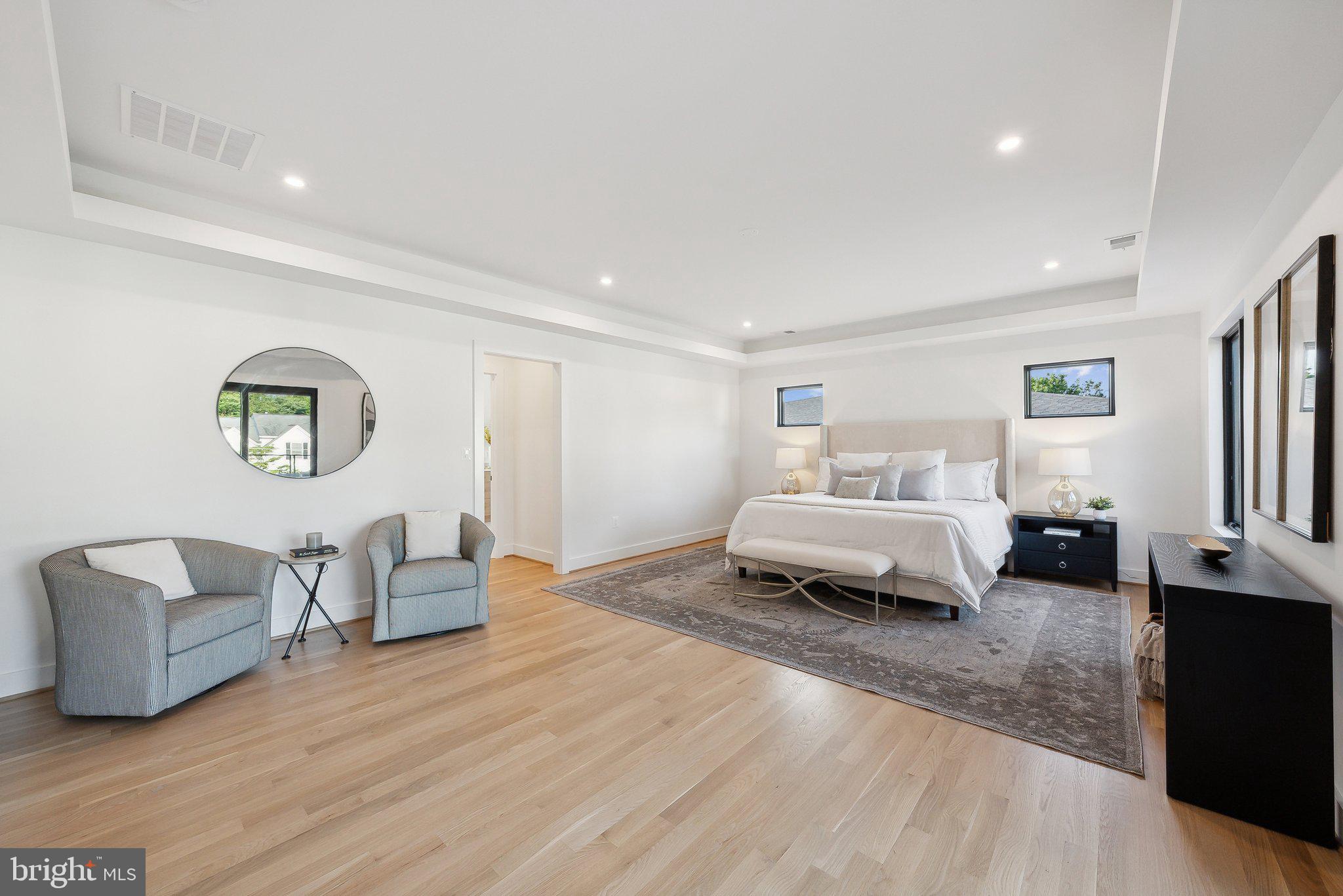 CHURCHILL - Residential