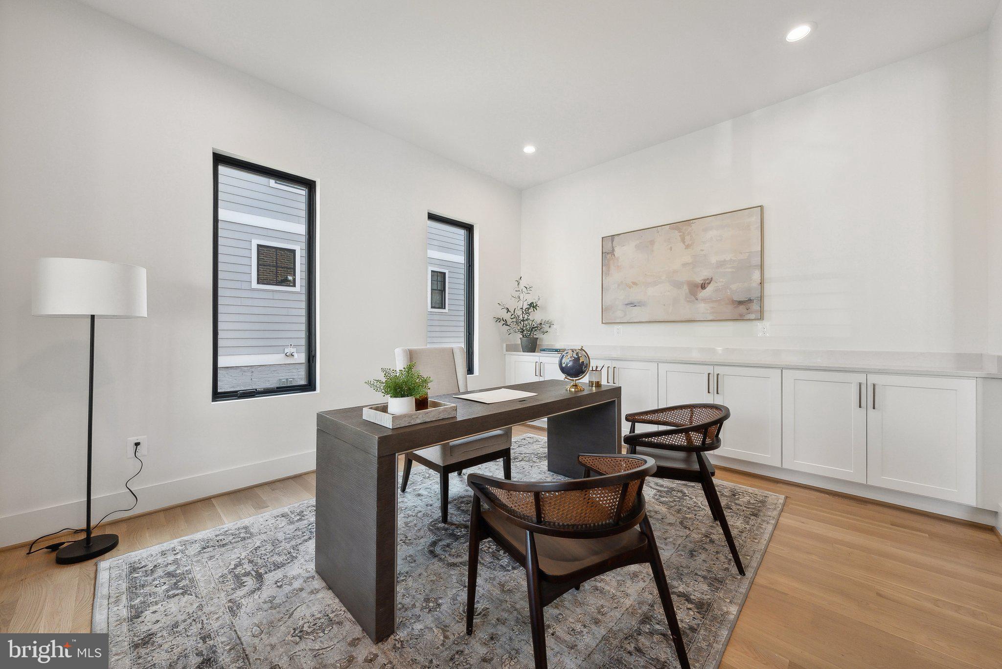 CHURCHILL - Residential