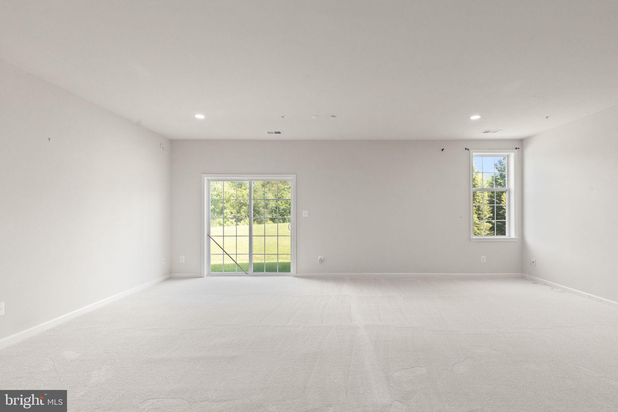 LAUREL RIDGE - Residential
